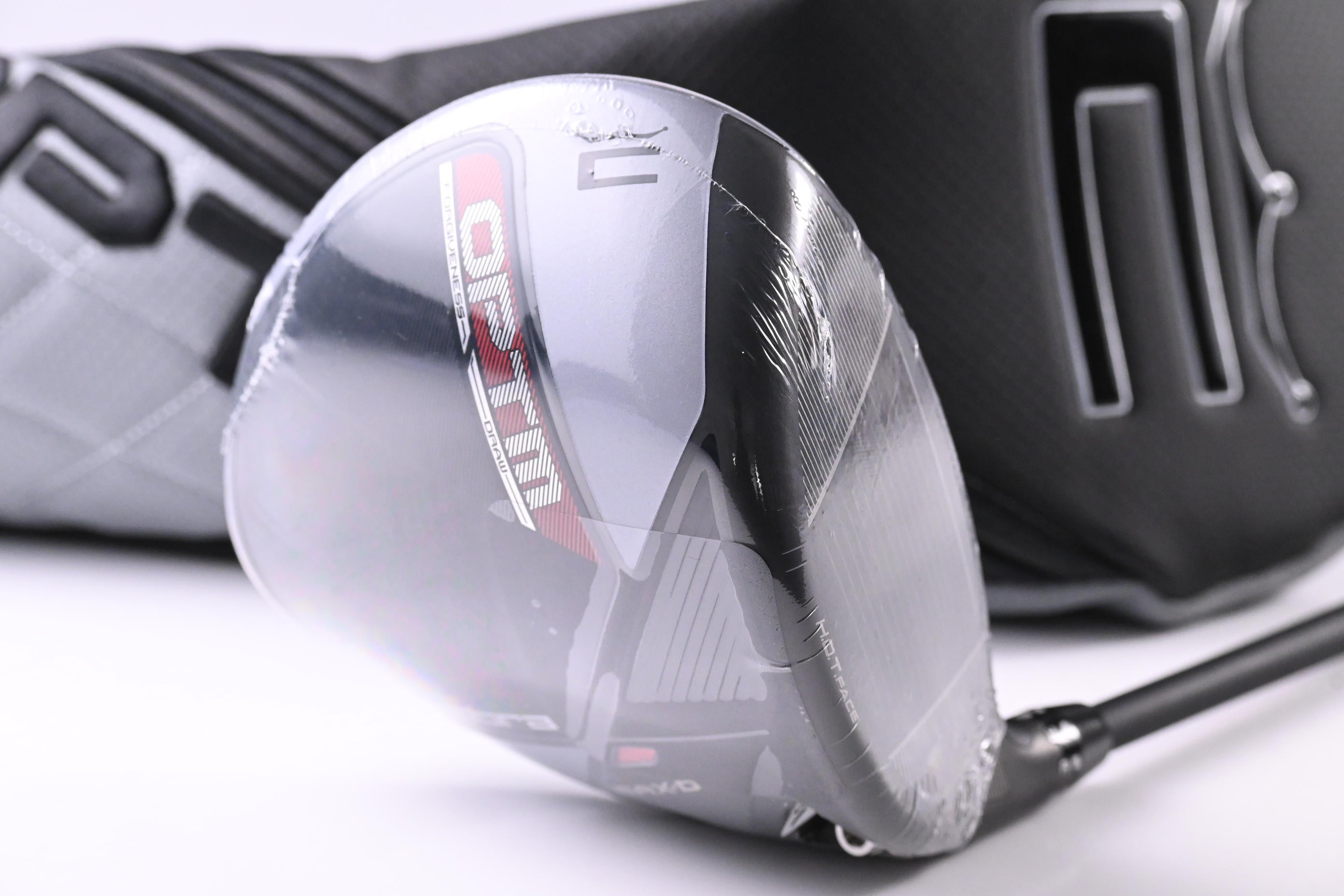 Cobra OPTM MAX-D Driver / 10.5 Degree / X-Flex Kai'li Darkwaves White 60 Shaft
