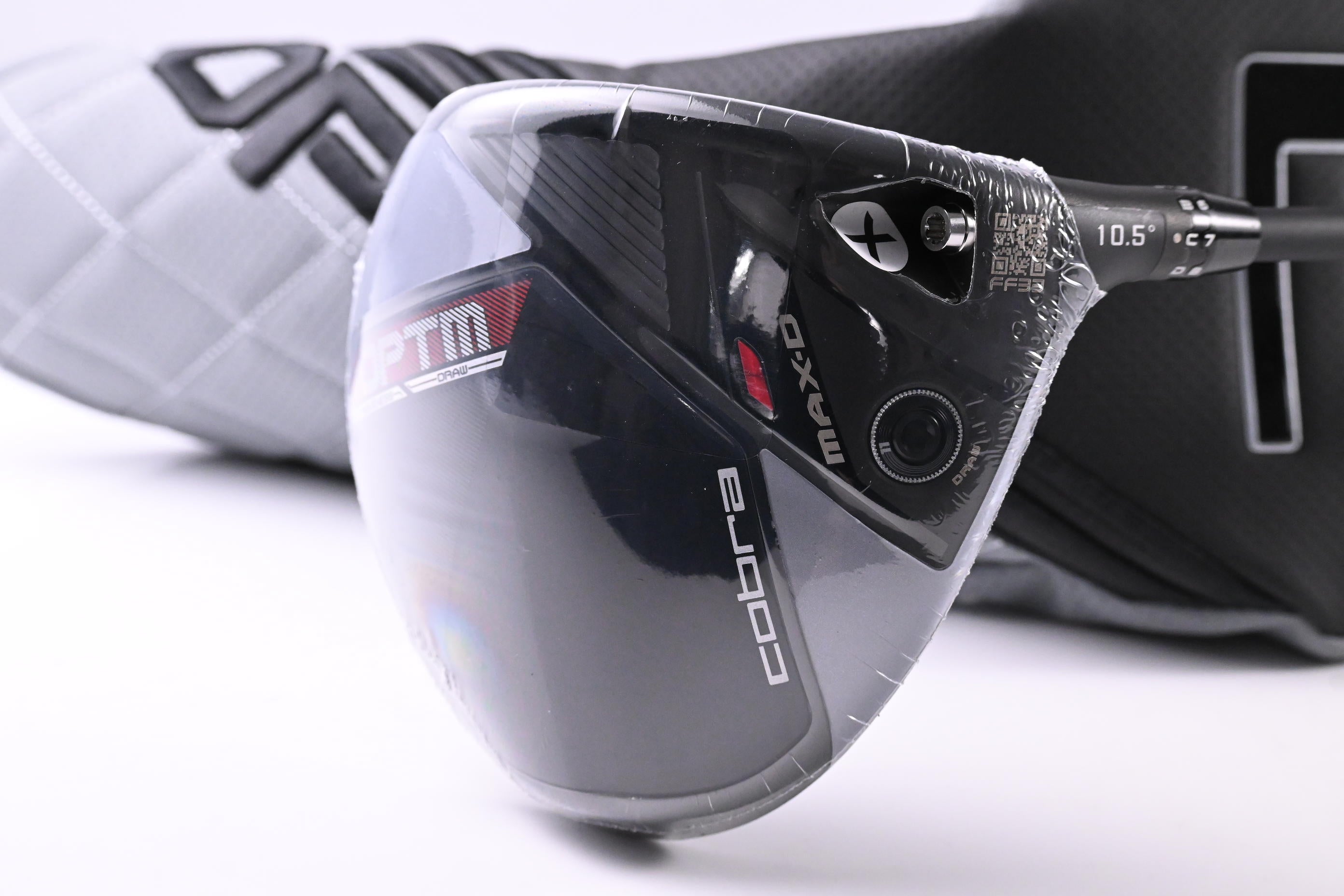 Cobra OPTM MAX-D Driver / 10.5 Degree / X-Flex Kai'li Darkwaves White 60 Shaft
