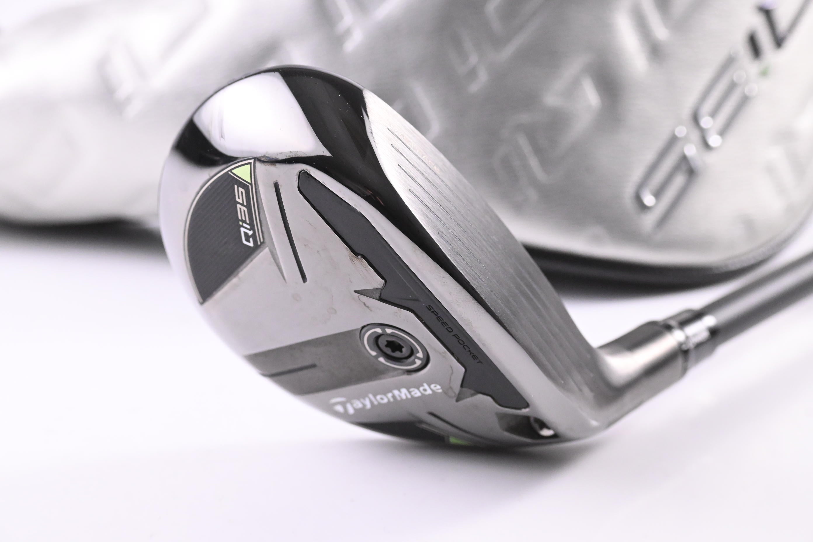 Taylormade Qi35 #4 Hybrid / 22 Degree / Regular Flex Fujikura Ventus Blue '25 6