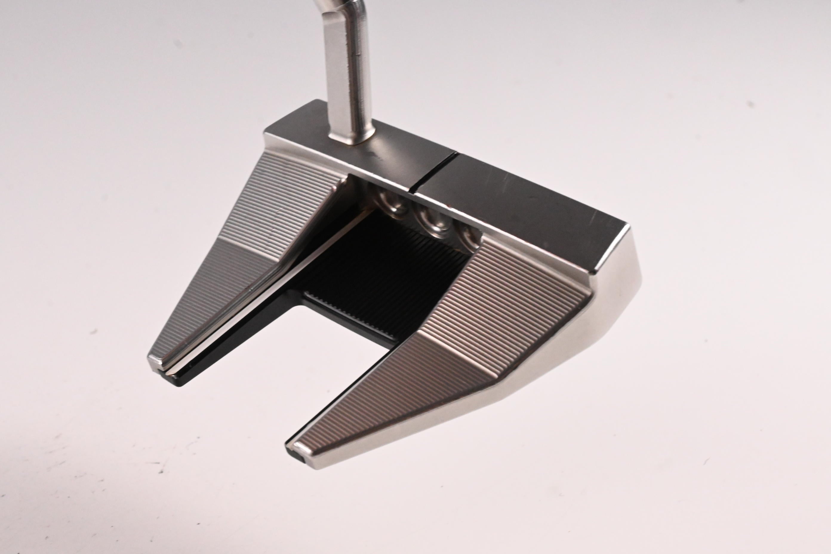 Scotty Cameron 2024 Phantom #7.5 Putter / 34 Inch