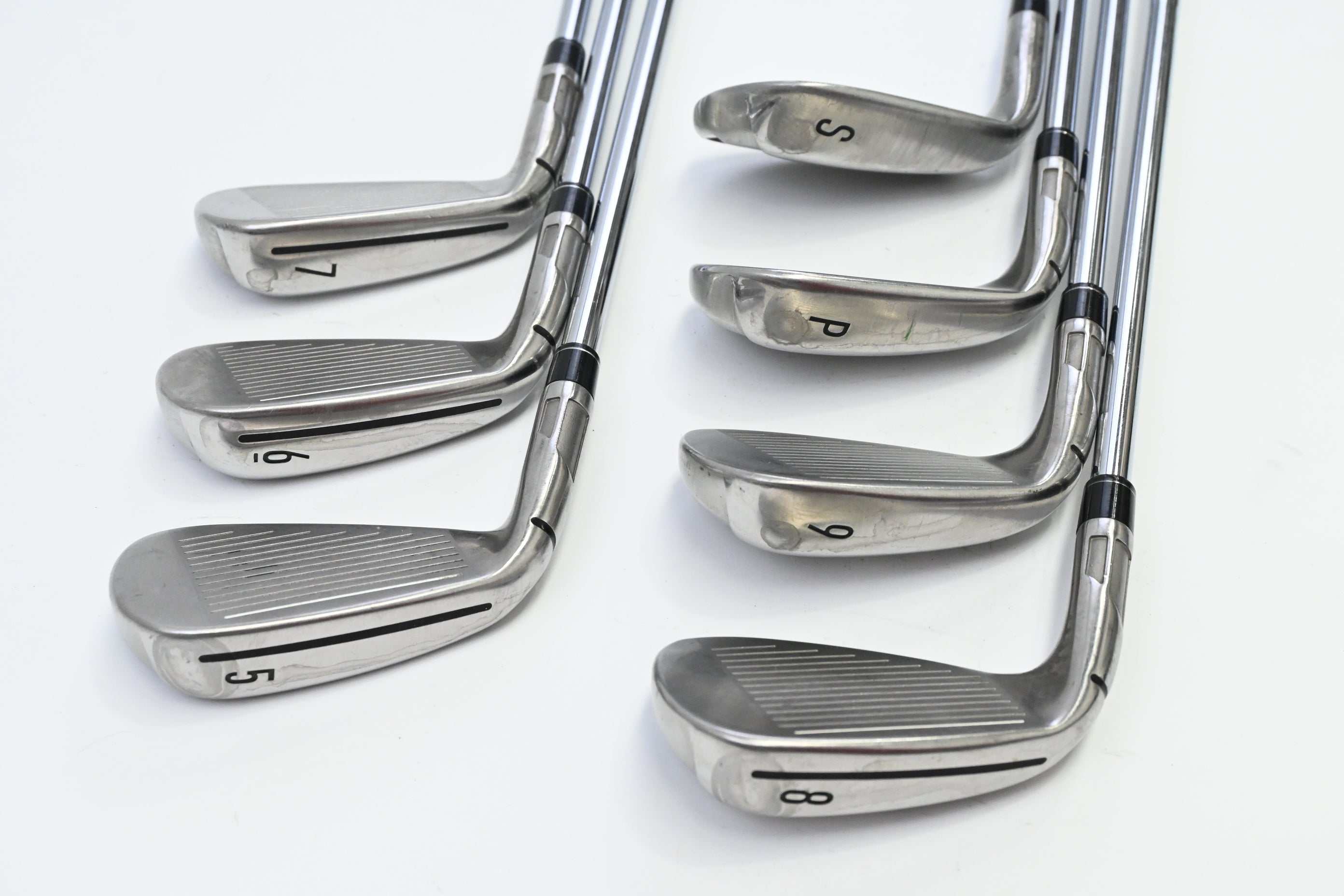 Taylormade SIM2 Max Irons / 5-PW+SW / Regular Flex KBS Max MT 85 Shafts