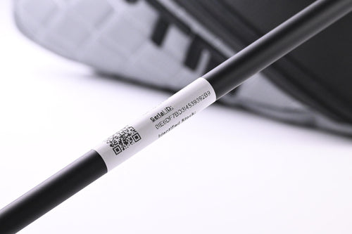 Cobra OPTM MAX-D Driver / 10.5 Degree / X-Flex Kai'li Darkwaves White 60 Shaft