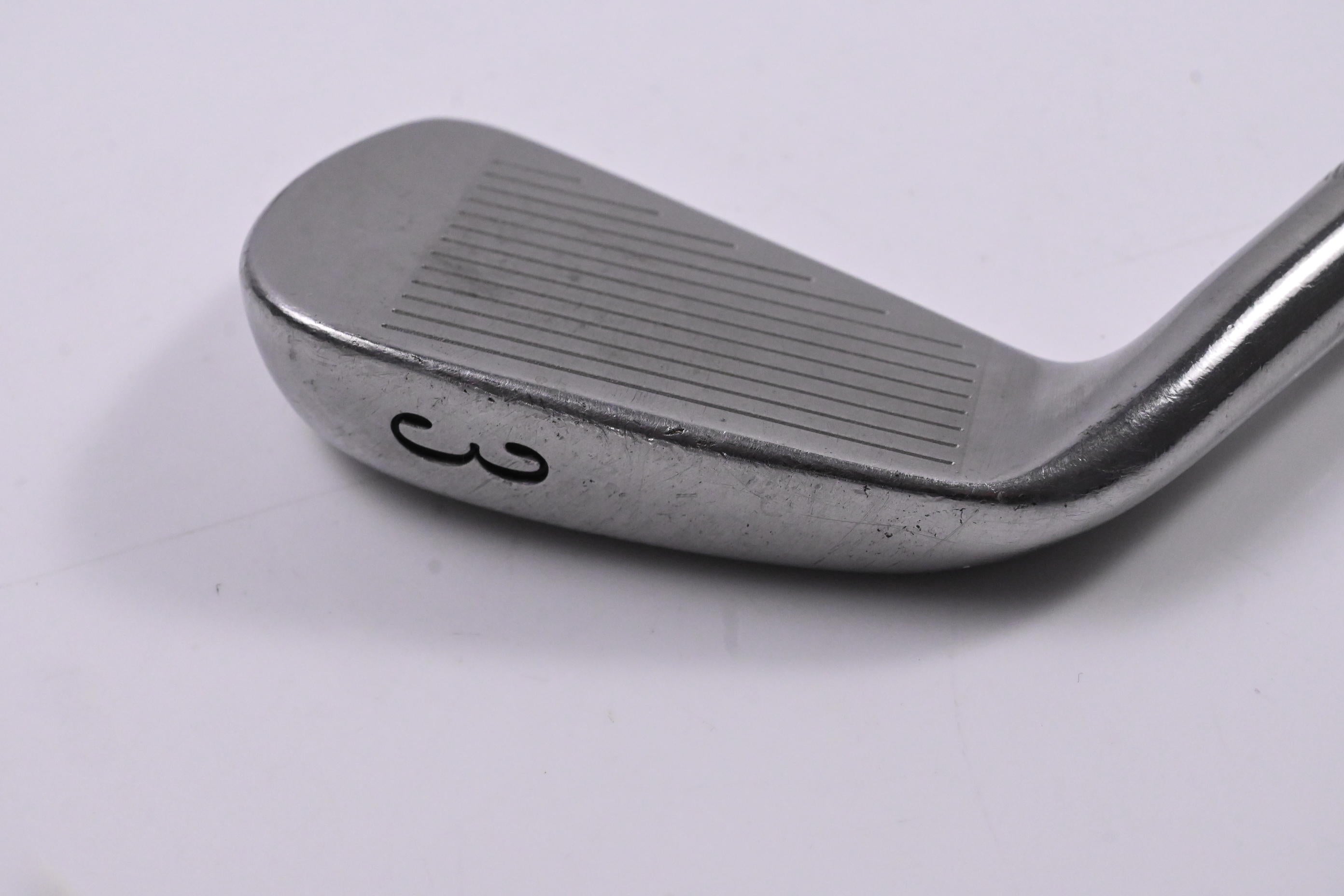 Titleist DCI 762 #3 Iron / 21.5 Degree / Regular Flex Dynamic Gold R300 Shaft