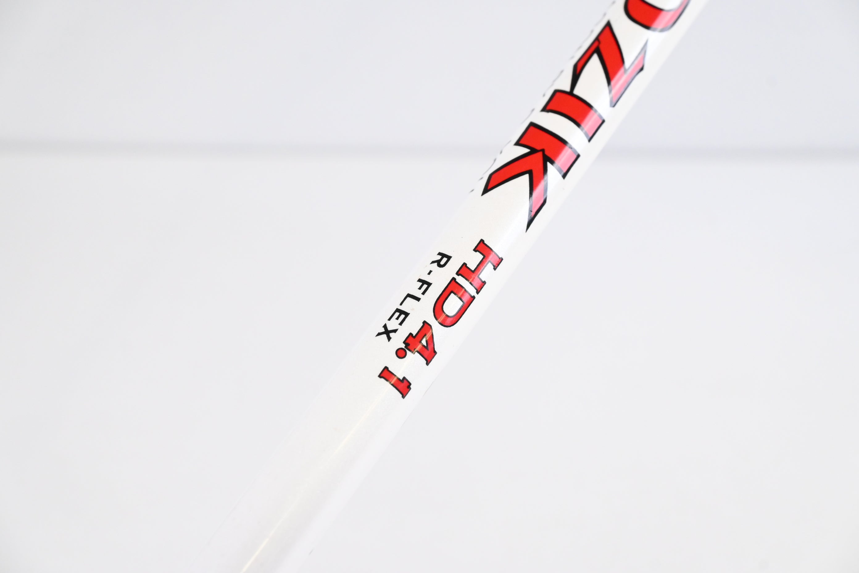 Wilson Staff D100 Driver / 10.5 Degree / Regular Flex Matrix Ozik HD 4.1 Shaft