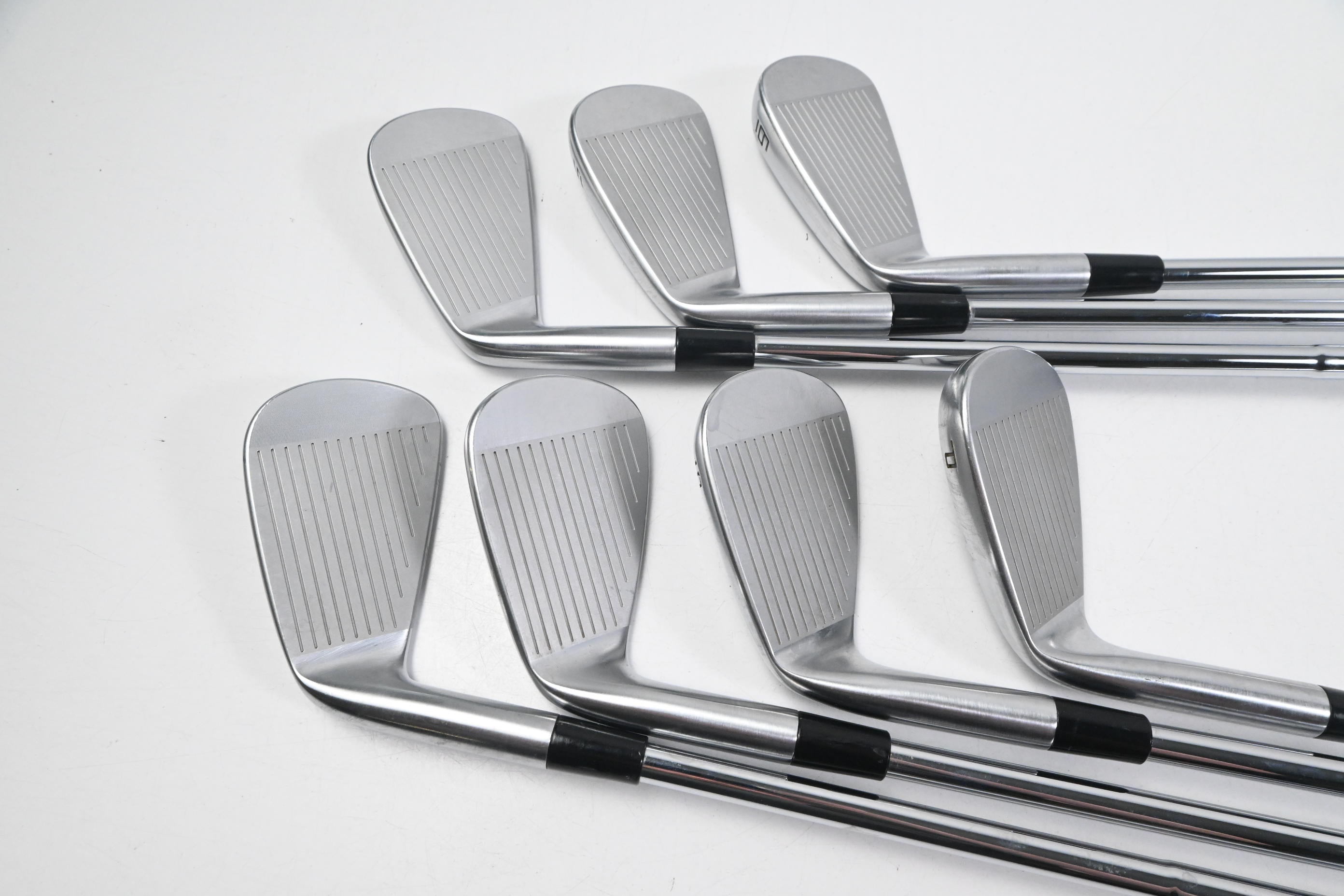 Taylormade P.7CB Irons / 4-PW / Stiff Flex Dynamic Gold Mid 115 S300 Shafts