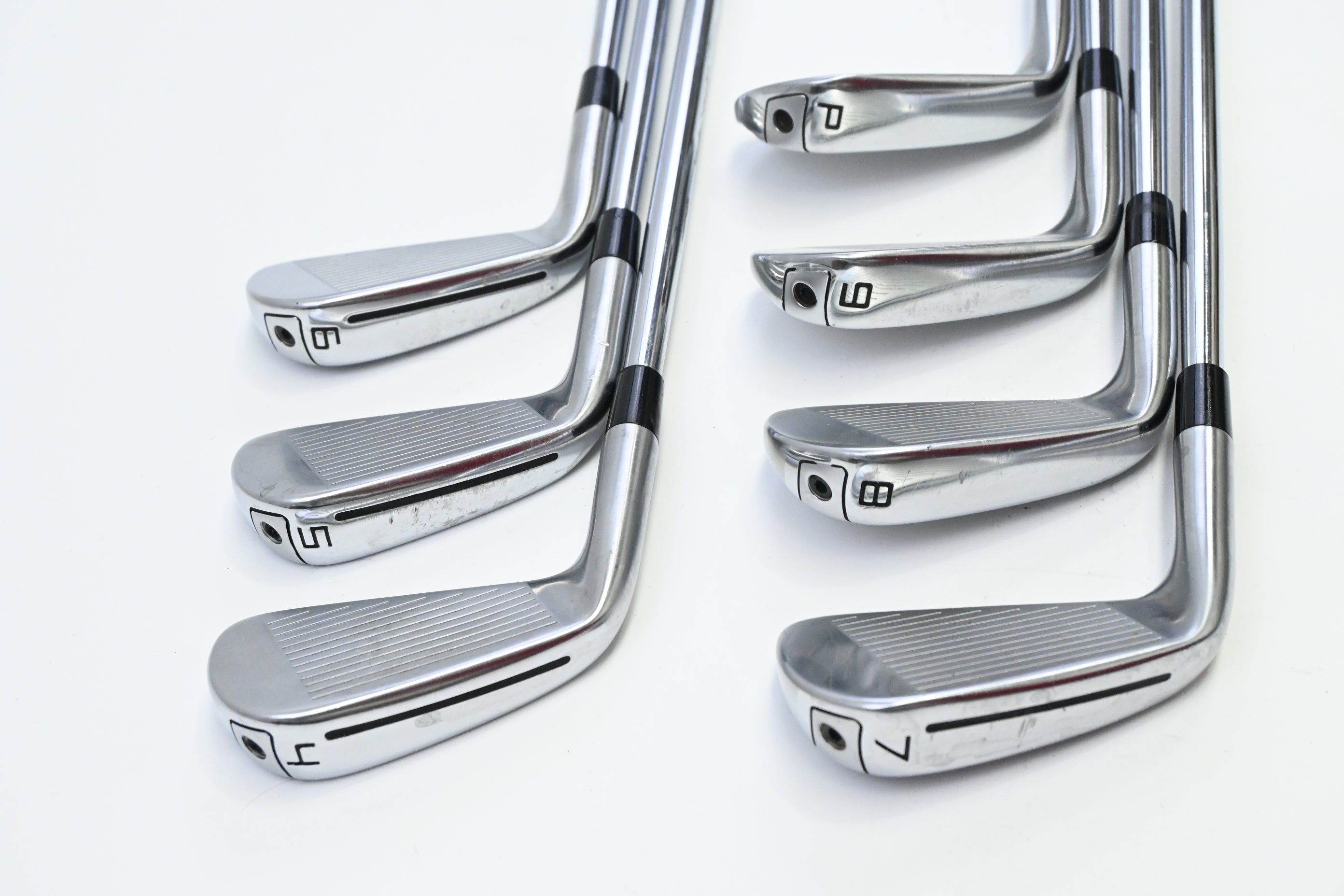 Taylormade P790 2019 Irons / 4-PW / Regular Flex Dynamic Gold 105 R300 Shafts