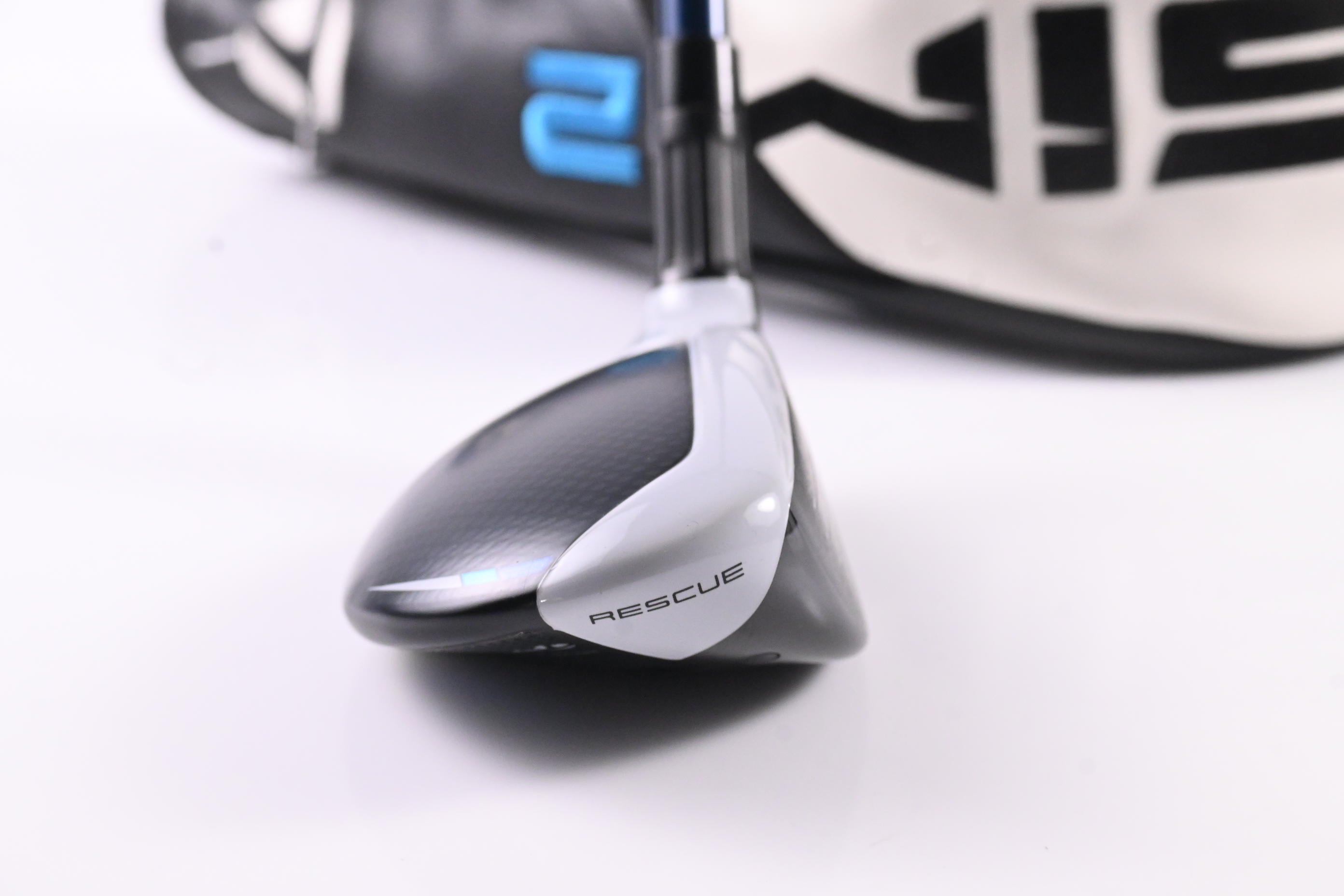 Taylormade SIM2 Max #3 Hybrid / 19 Degree / Regular Flex Ventus Blue 6 Shaft