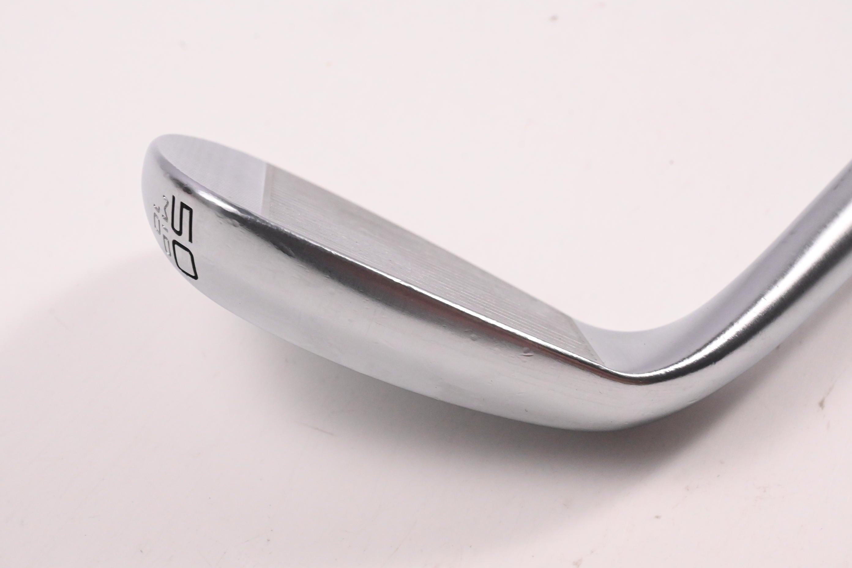 Cleveland RTZ Gap Wedge / 50 Degree / Wedge Flex Dynamic Gold Spinner Shaft