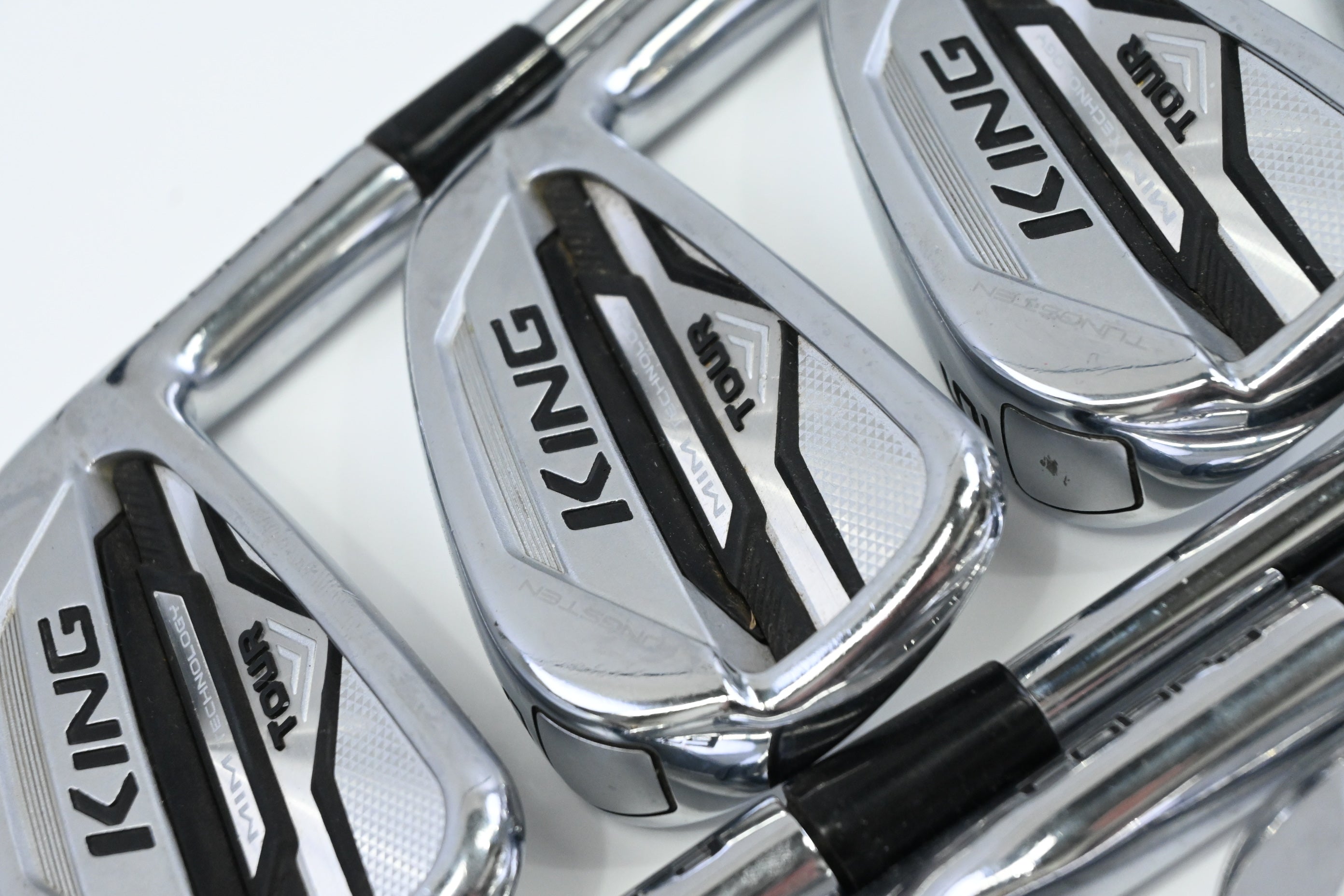 Cobra King Tour 2020 Irons / 4-PW+GW / Stiff Flex NS Pro Modus3 Tour 105 Shafts