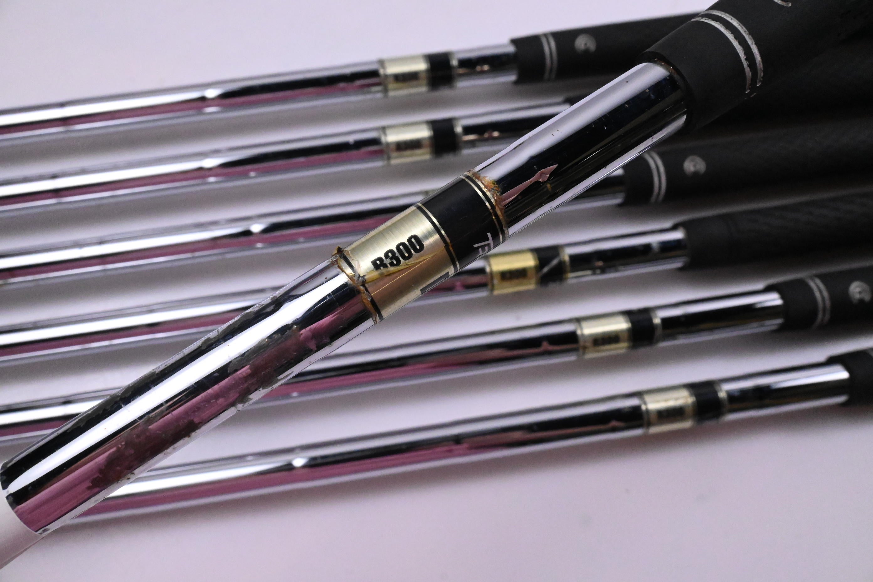Cleveland CG16 Tour Irons / 4-PW / Regular Flex Dynamic Gold R300 Shafts