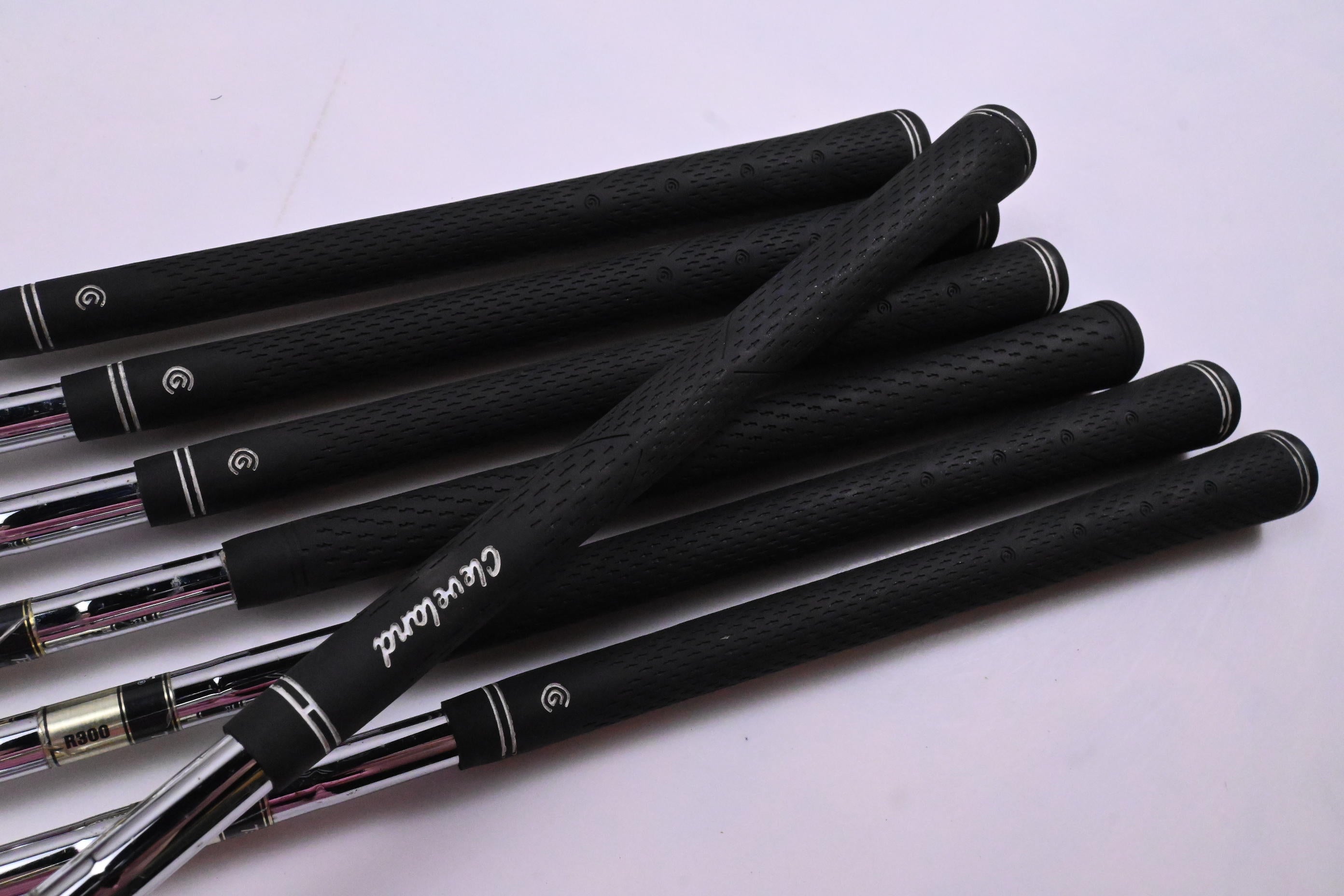 Cleveland CG16 Tour Irons / 4-PW / Regular Flex Dynamic Gold R300 Shafts