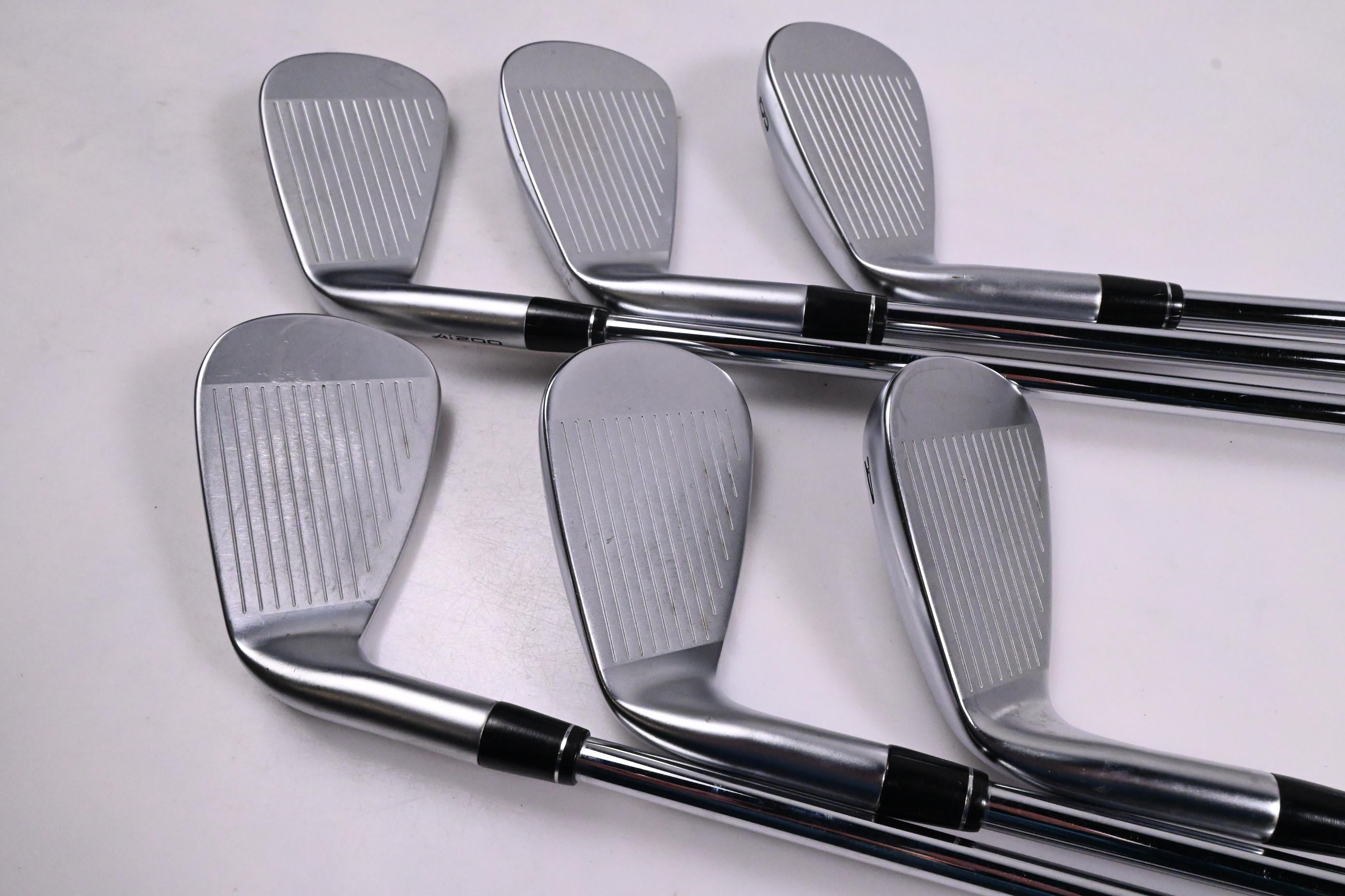 Callaway Apex Ai200 Irons / 6-PW+GW / Regular Flex AMT Red R300 Shafts