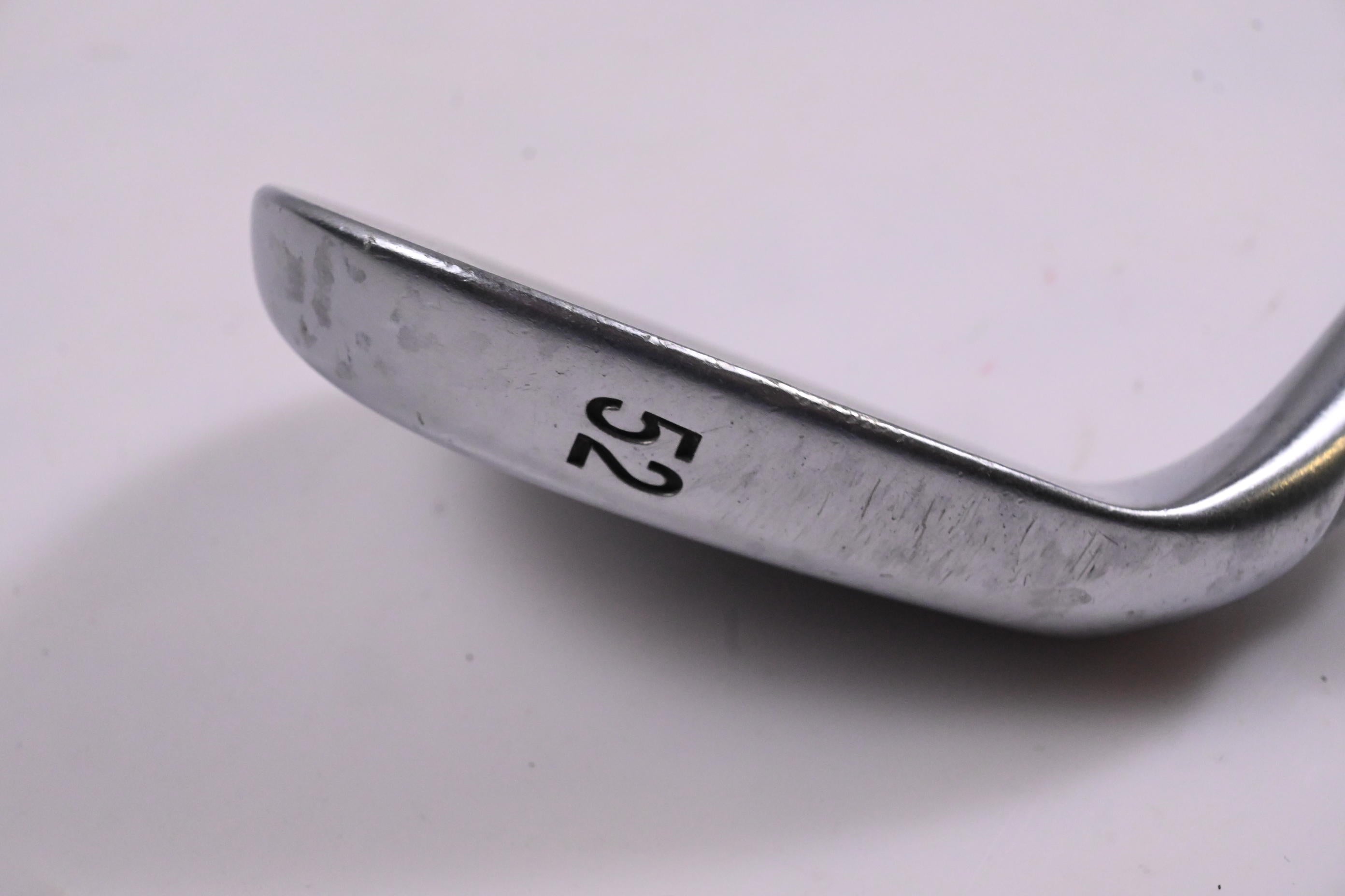 Ping Tour-S Gap Wedge / 52 Degree / Black Dot / Stiff Flex Dynamic Gold S300