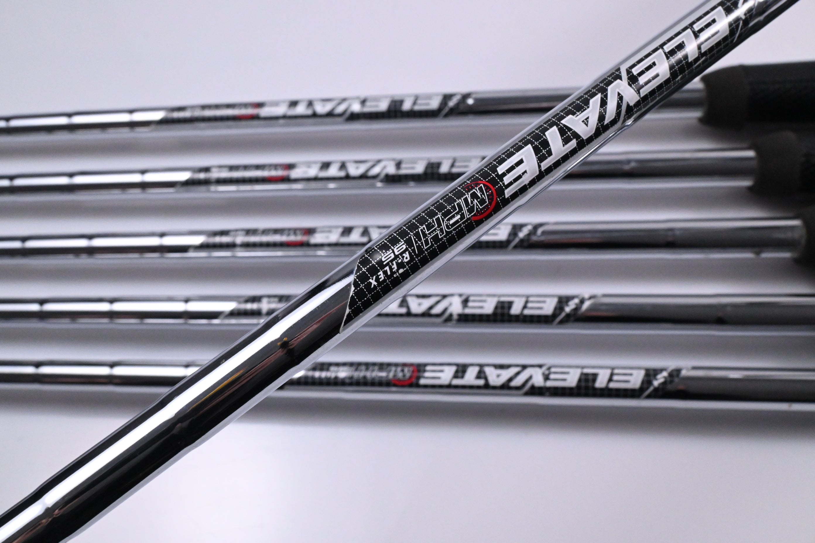 Ping G430 Irons / 5-PW / Black Dot / Regular Flex Elevate MPH 95 Shafts