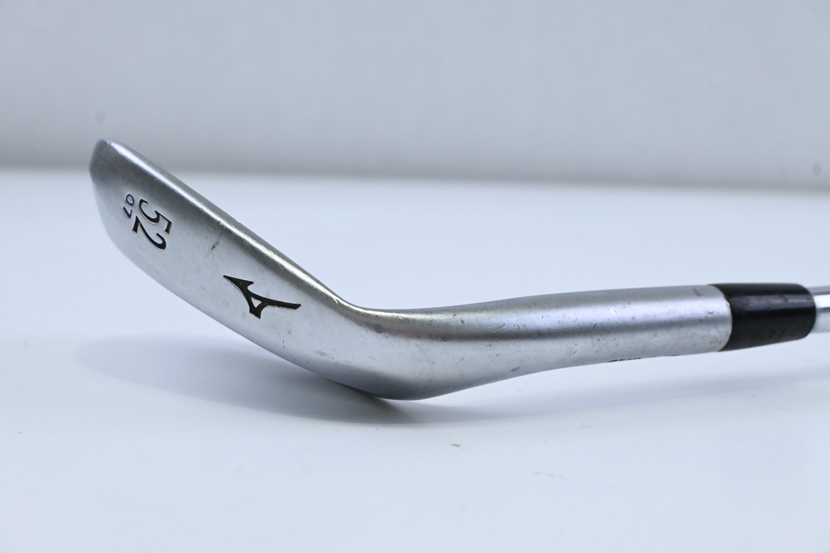 Mizuno MP T-11 Gap Wedge / 52 Degree / Regular Flex Dynamic Gold SL R300