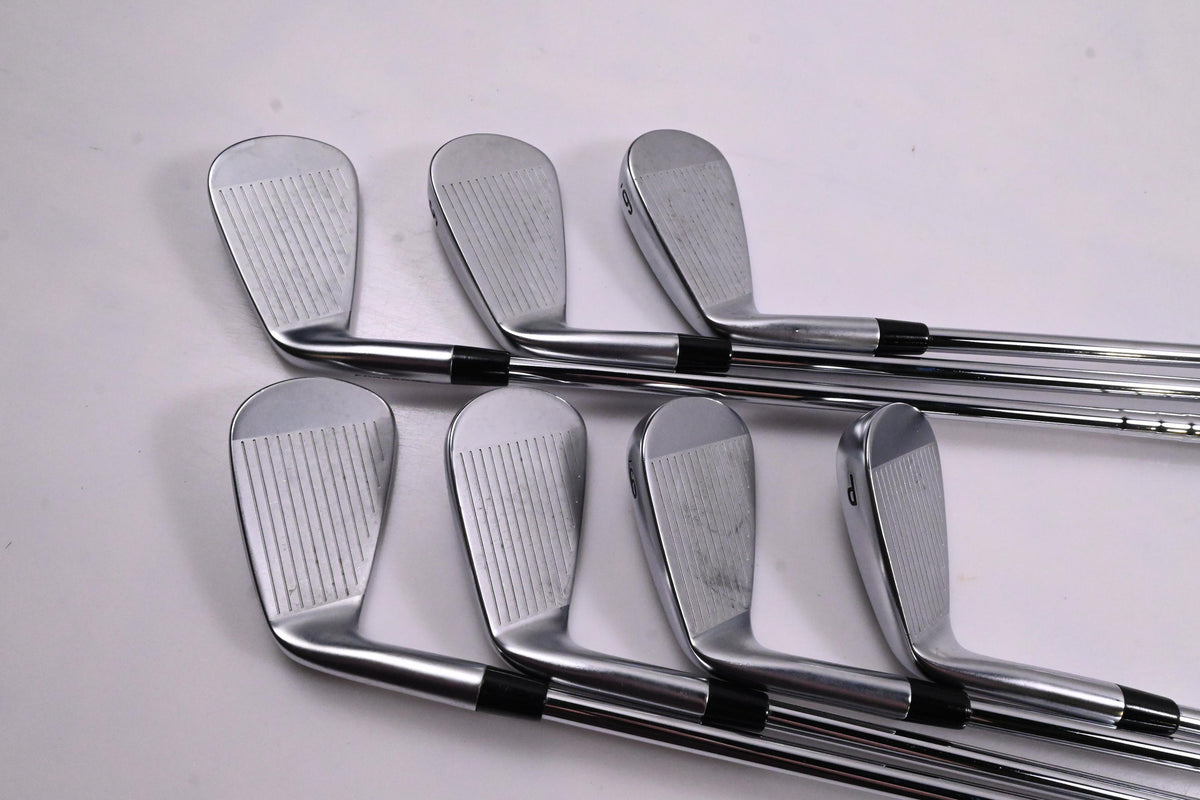 Callaway Apex Pro 24 Irons / 4-PW / Stiff Flex AMT Black S300 Shafts