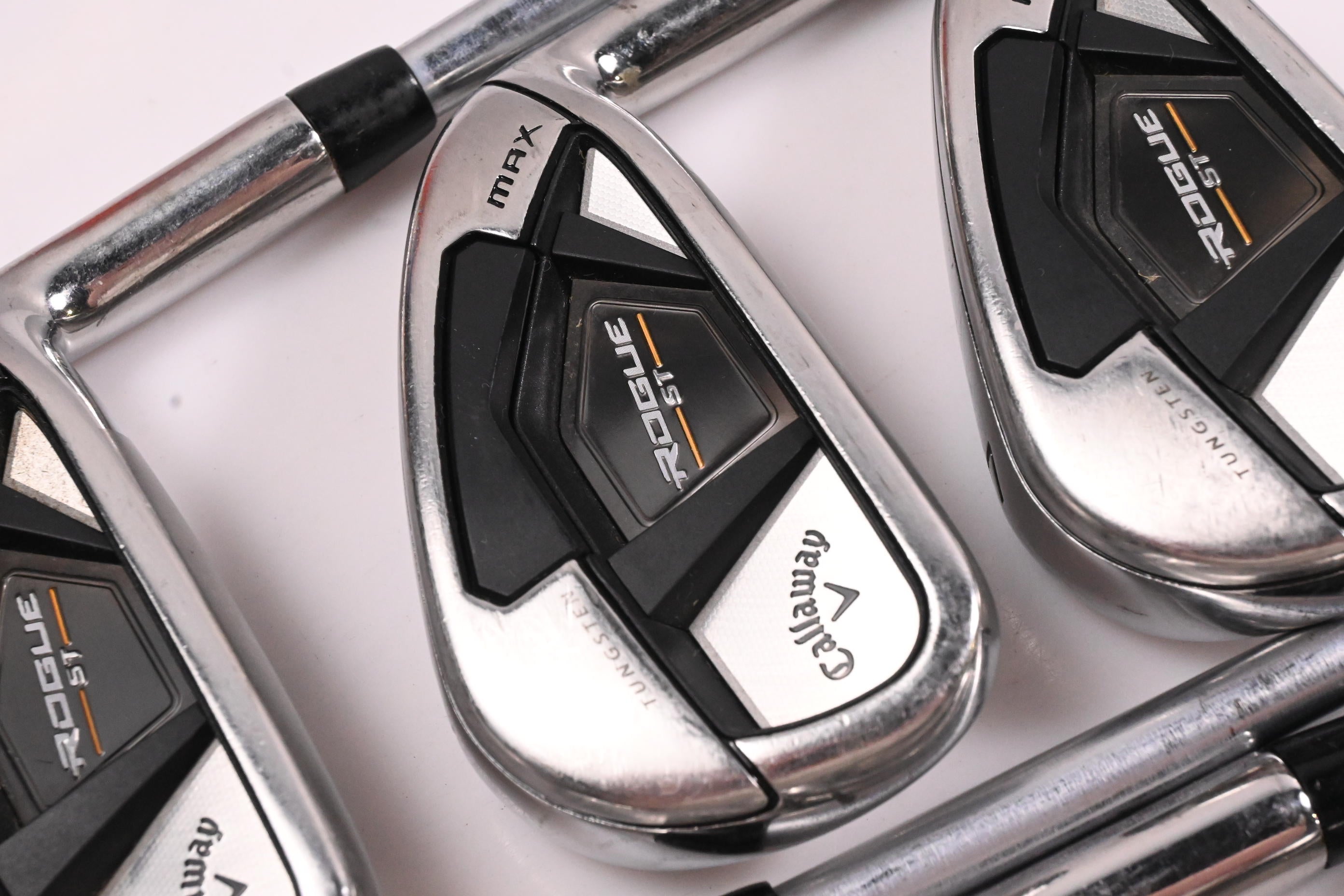 Callaway Rogue ST Max Irons / 5-PW+GW / Stiff Flex Project X IO 110 Shafts