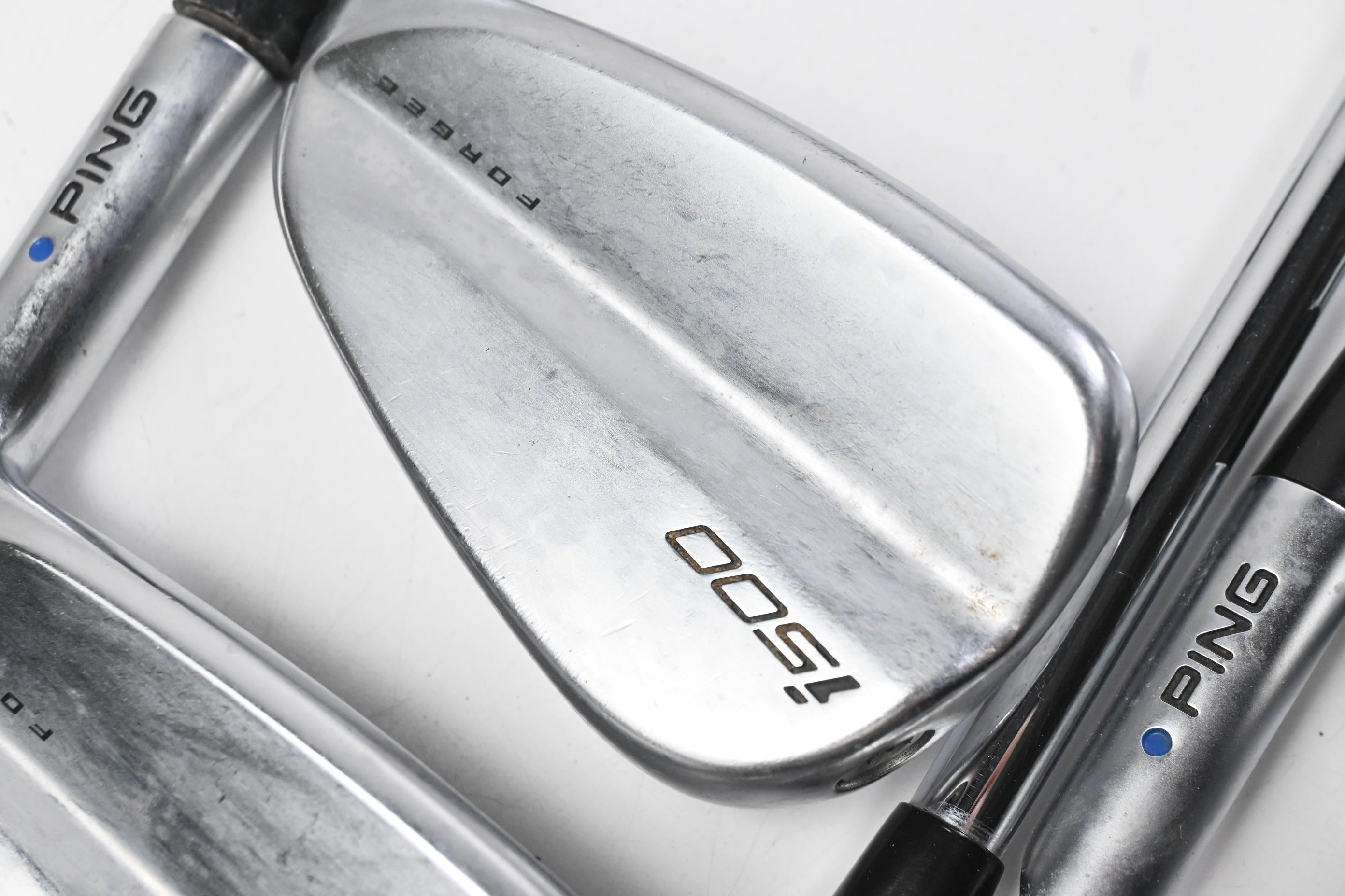 Ping i500 Irons / 7-PW+GW / Blue Dot / Regular Flex Ping AWT 2.0 Shafts