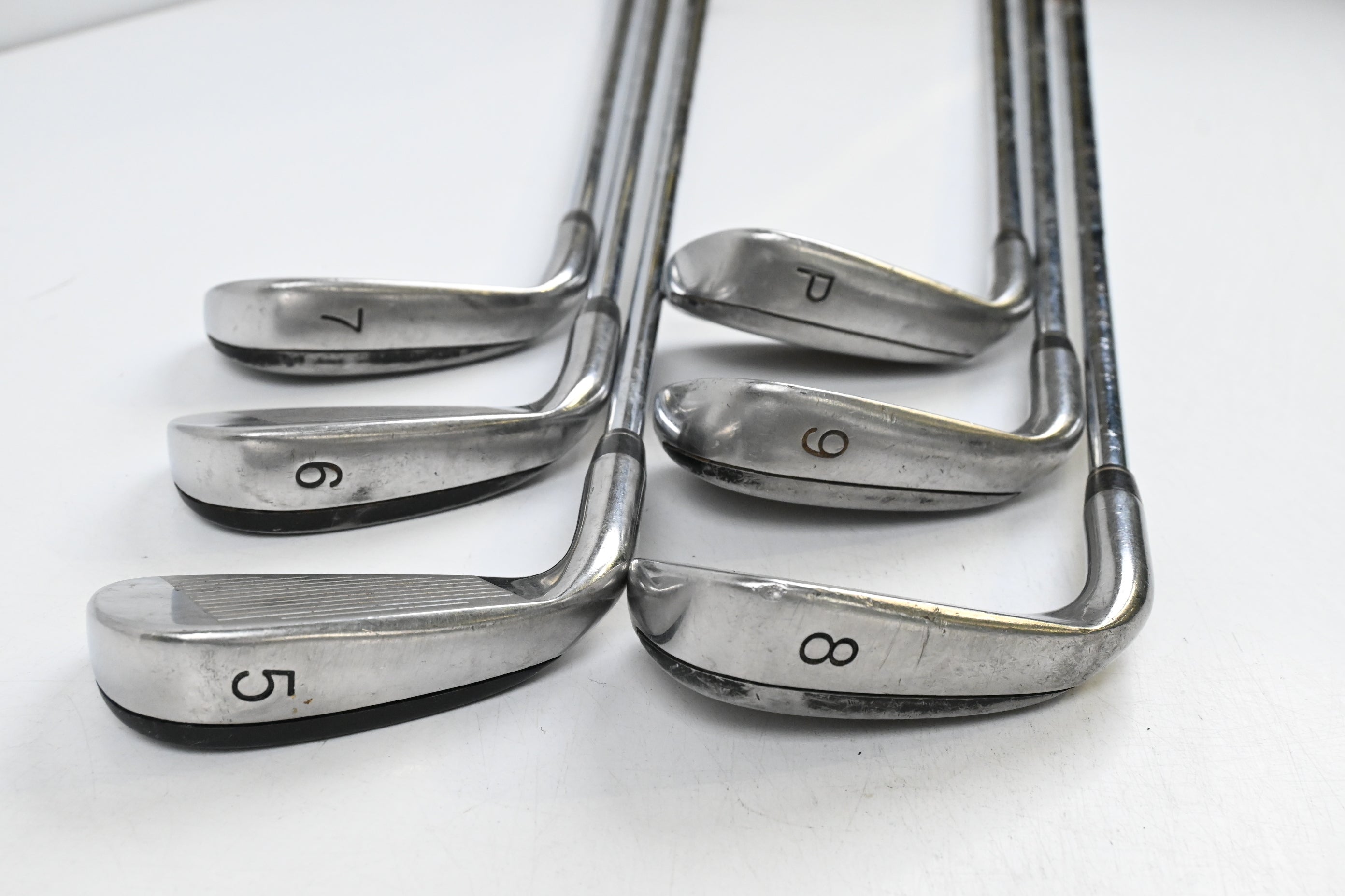 Lynx Predator 2017 Irons / 5-PW / Regular Flex Lynx Shafts