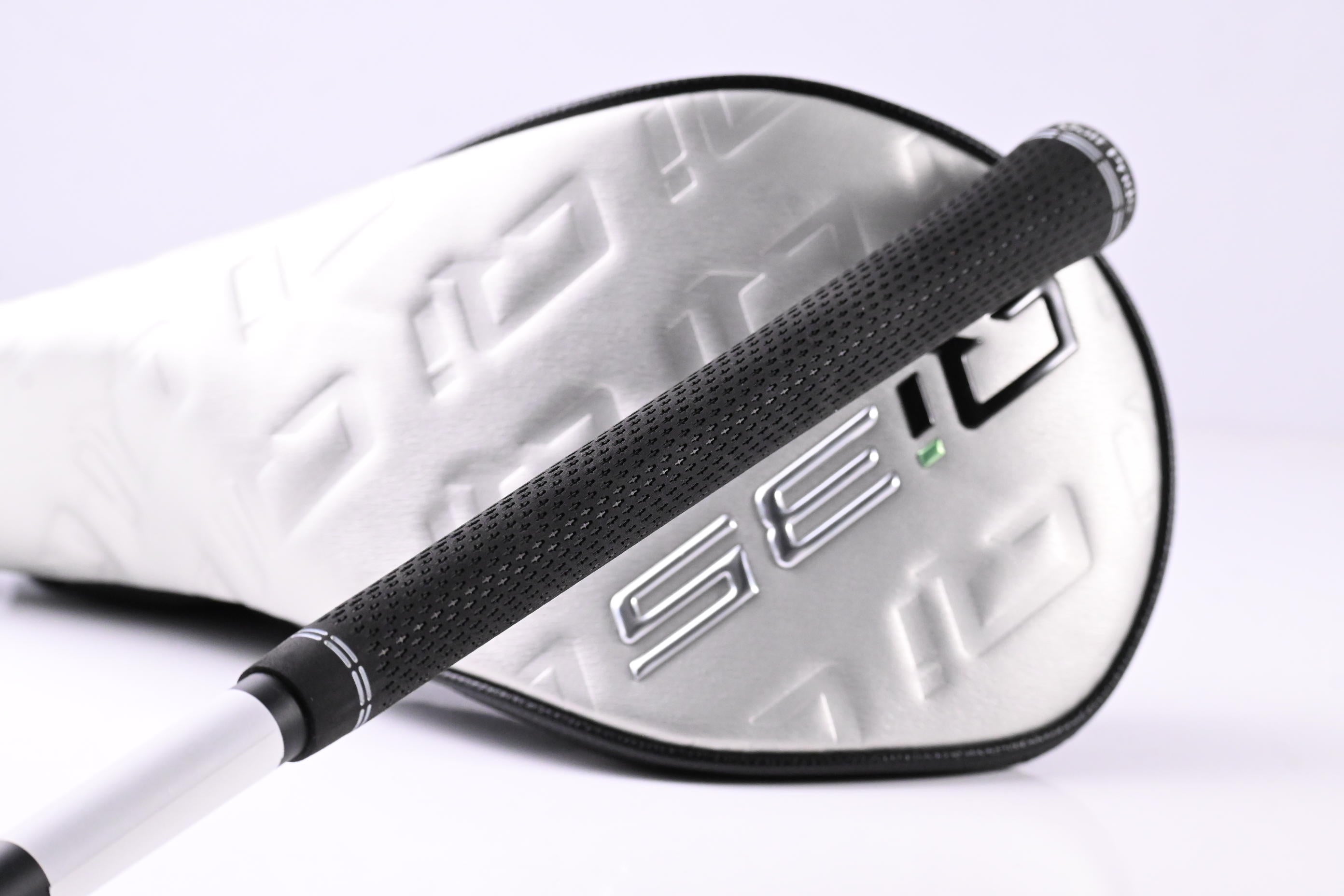 Taylormade Qi35 Driver / 9 Degree / Senior Flex Vanquish 4 Shaft