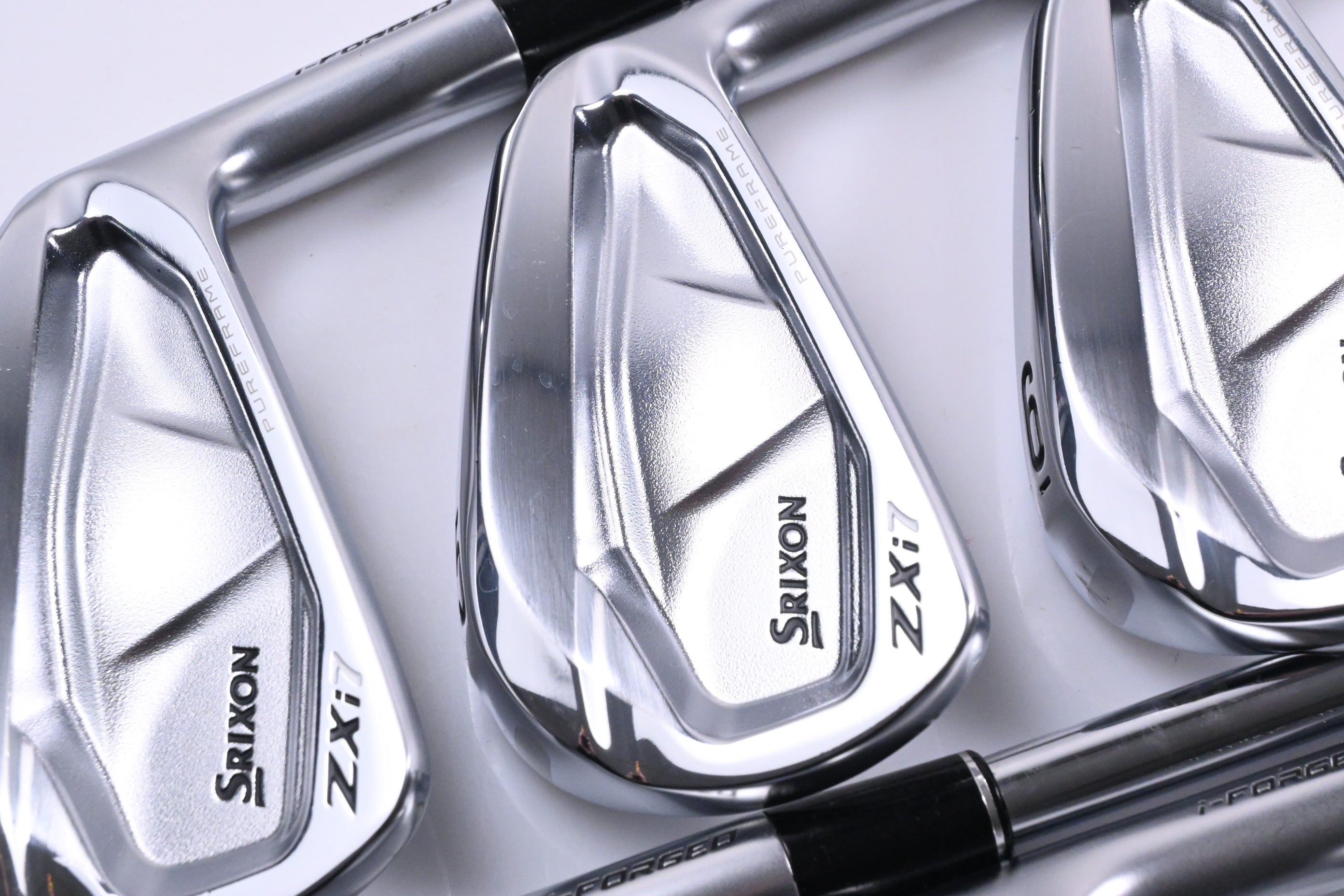 Srixon ZXi7 Irons / 4-9i / X-Flex Dynamic Gold X100 Shafts