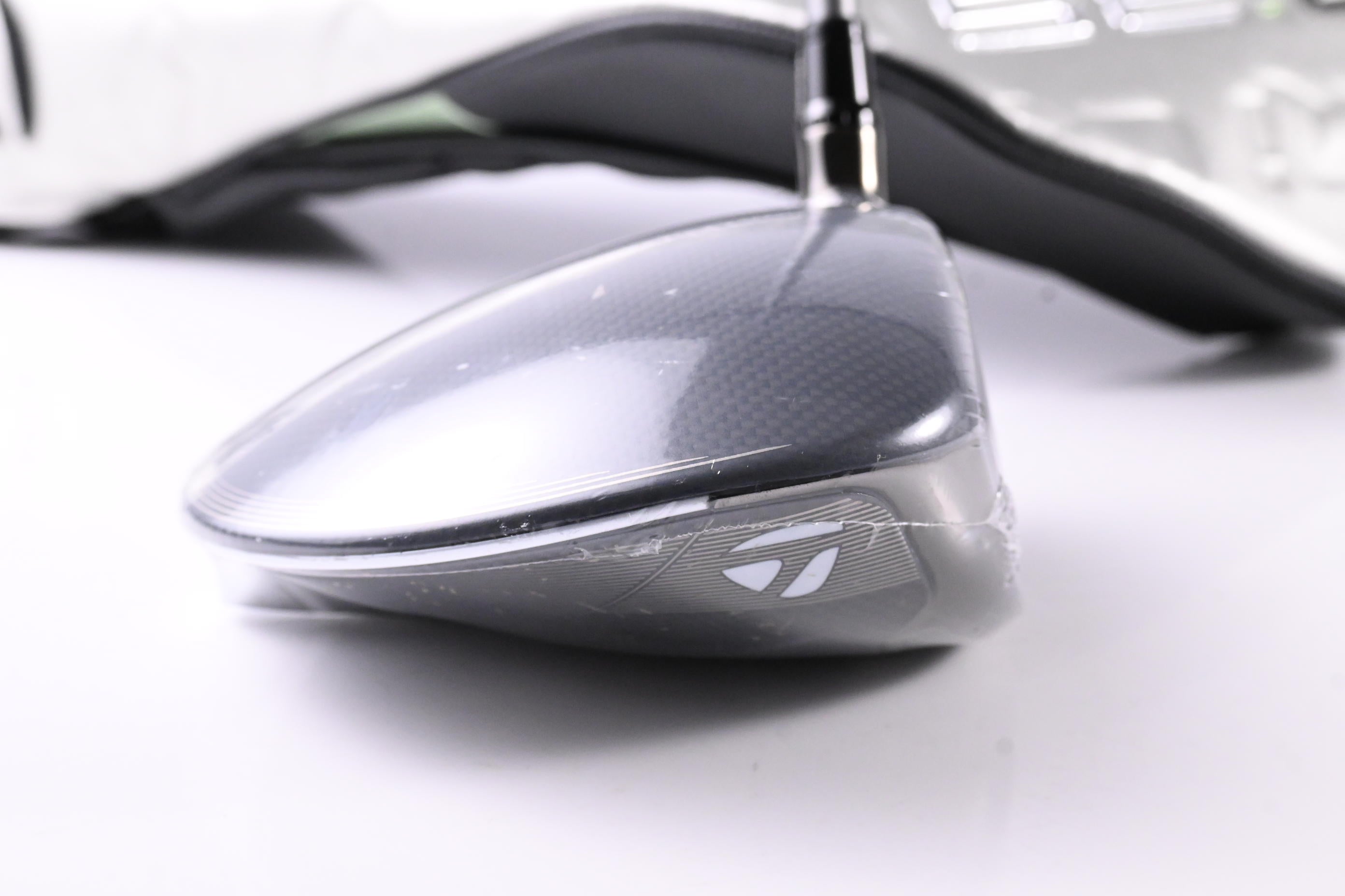 Taylormade Qi35 Max Lite Driver / 10.5 Degree / Regular Flex Air Speeder 50