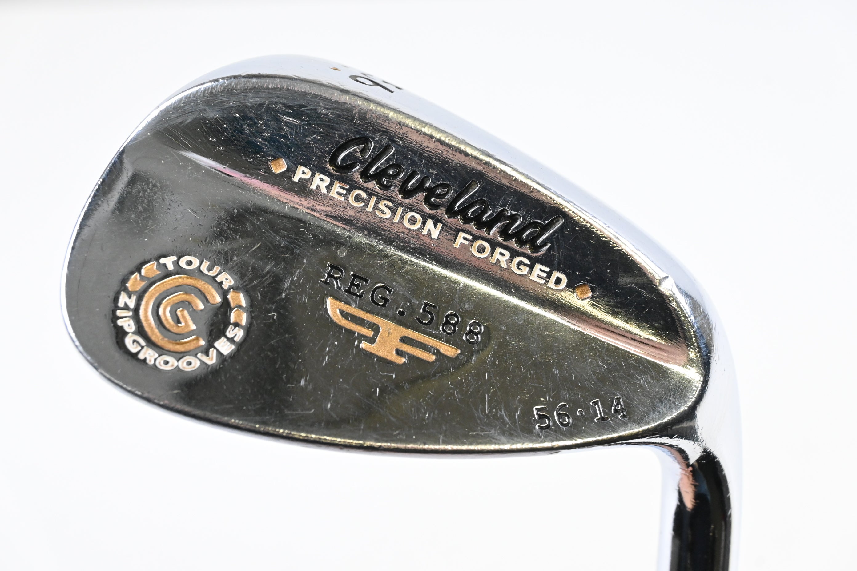 Cleveland 588 Precision Forged Sand Wedge / 56 Degree / Wedge Flex Tour Concept