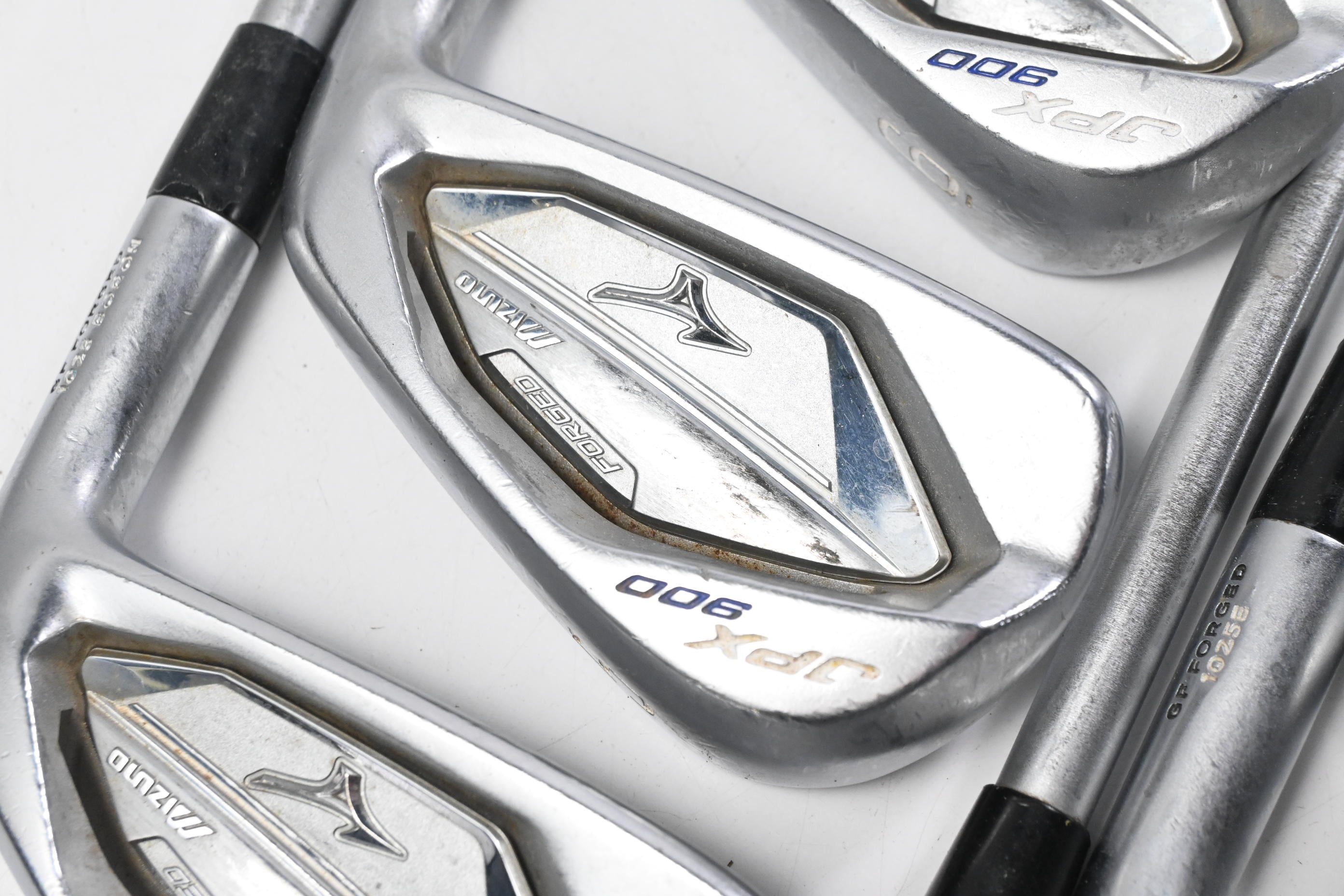 Mizuno JPX 900 Tour Irons / 4-PW / X-Flex KBS C-Taper Lite 115 Shafts
