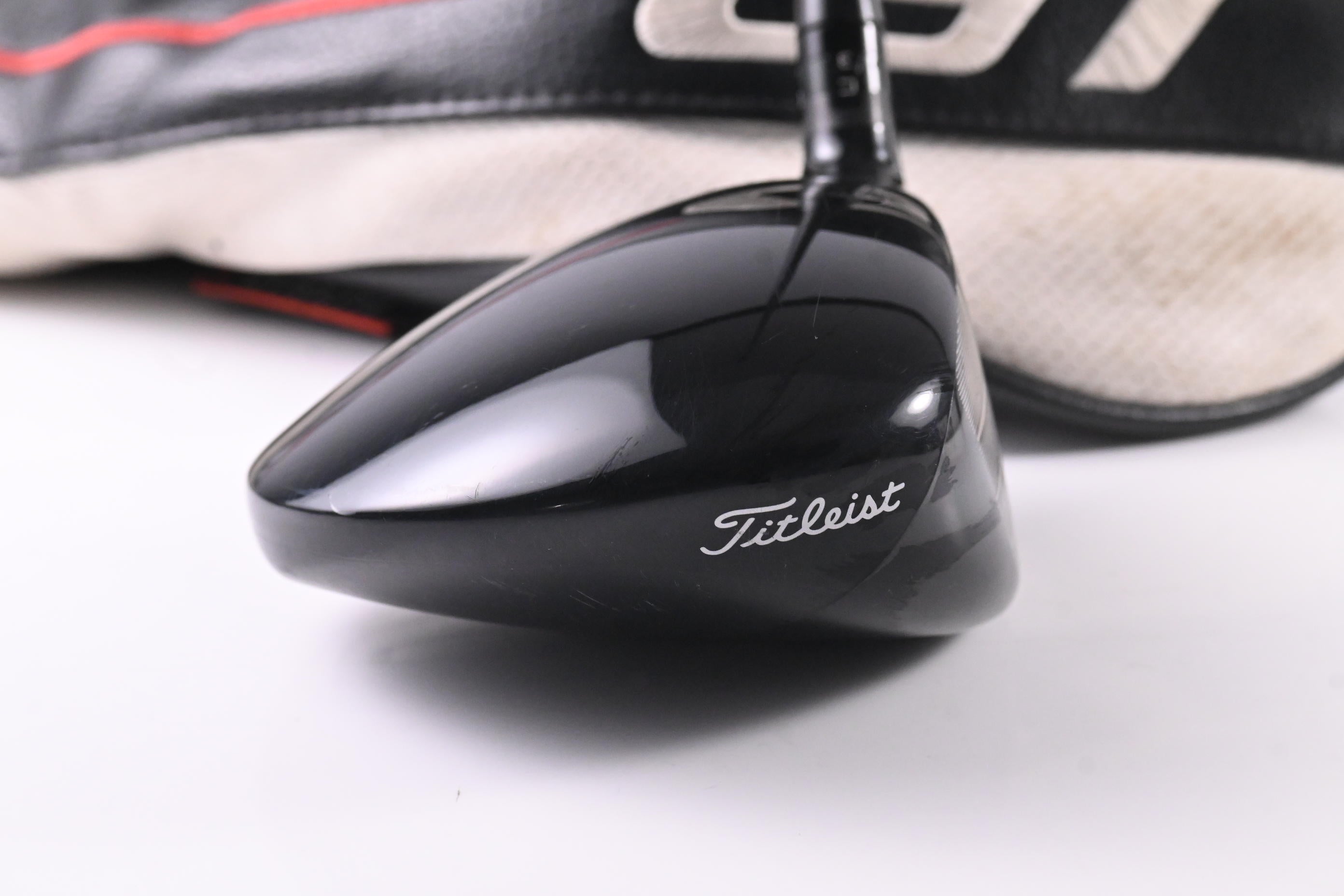 Titleist GT3 Driver / 9 Degree / X-Flex Vanquish Blue 5 Shaft