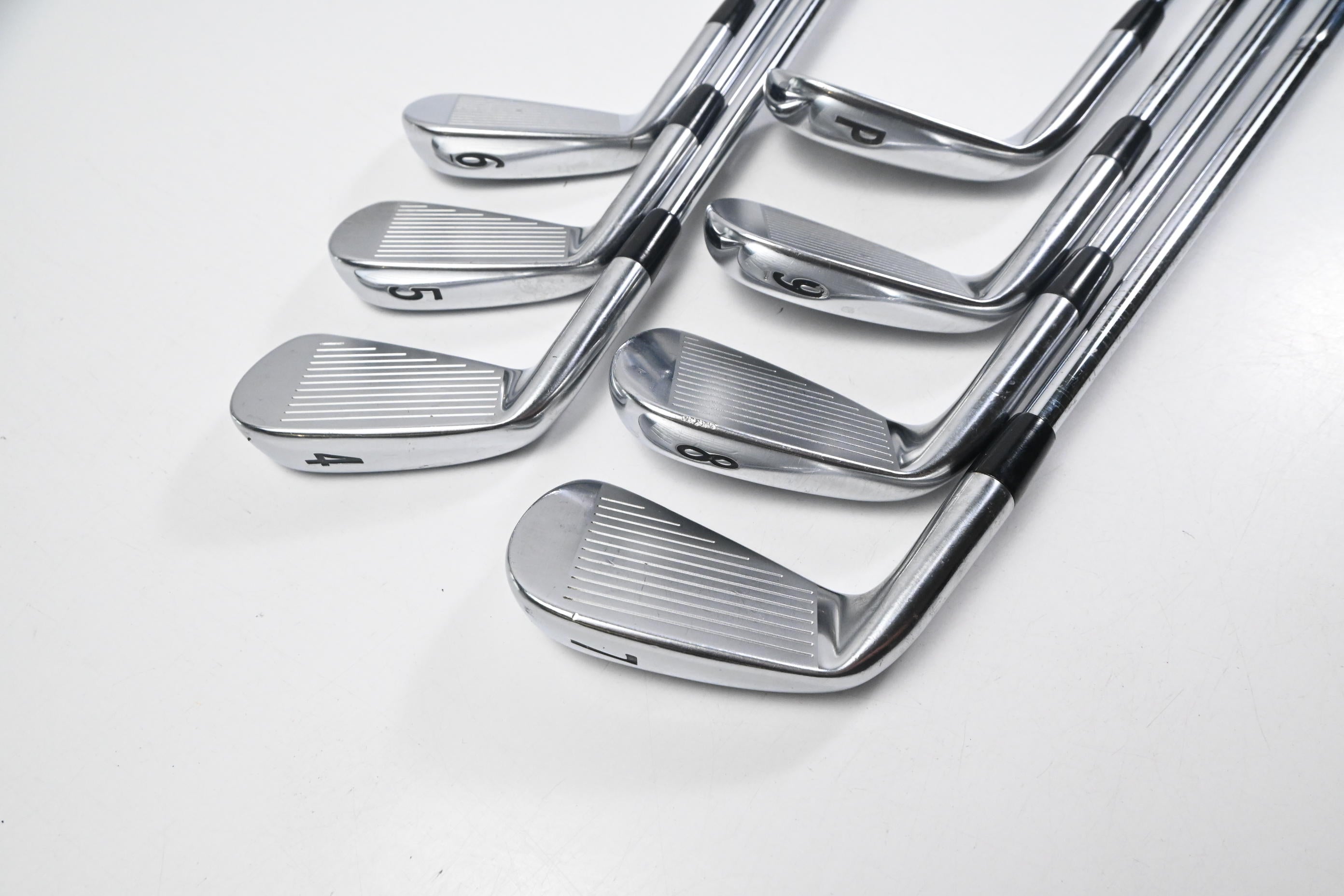 Titleist 714 AP2 Irons / 4-PW / Stiff Flex Dynamic Gold S300 Shafts
