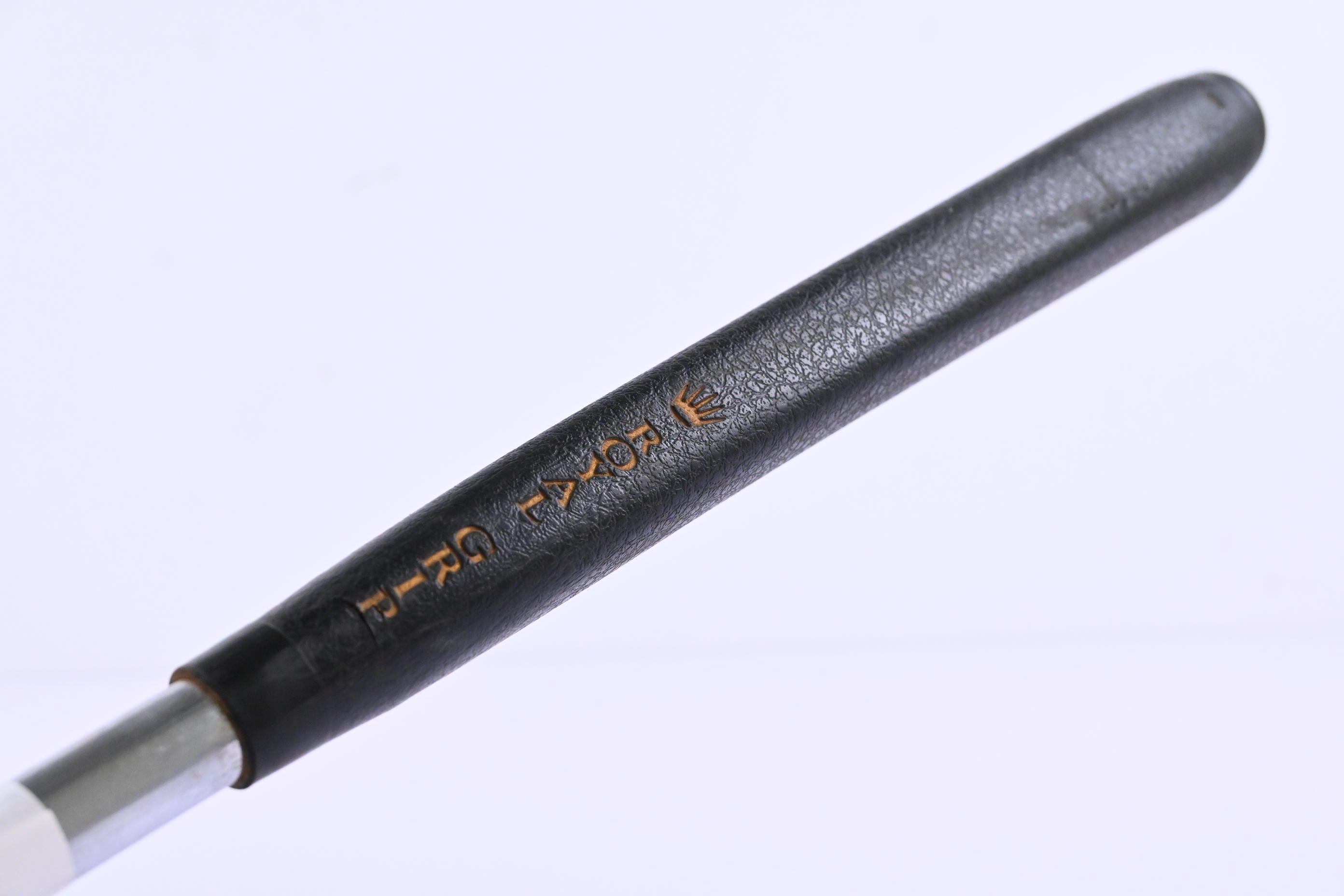 Acushnet Bullseye Putter / 35 Inch