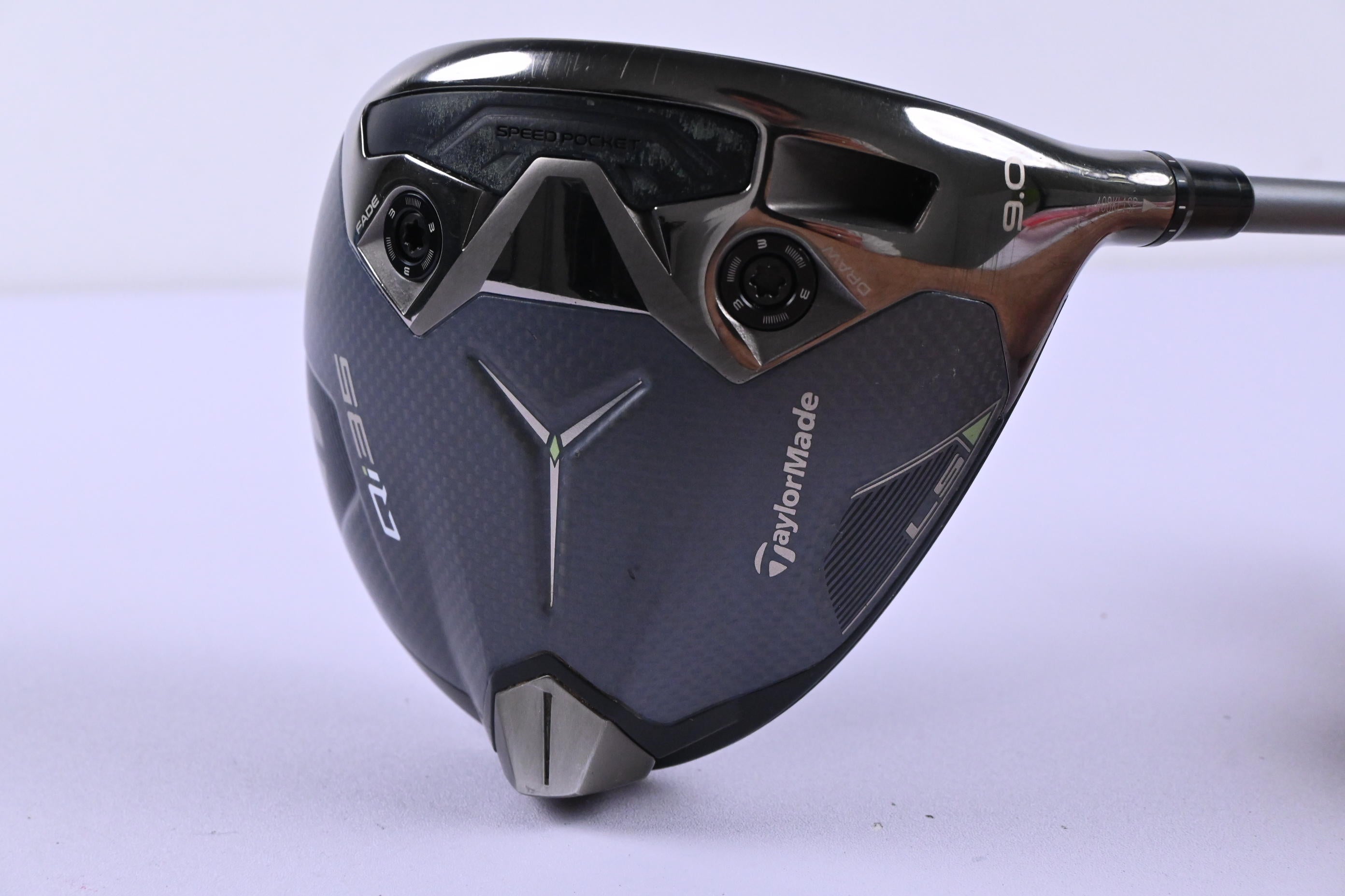 Taylormade Qi35 LS Driver / 9 Degree / Regular Flex Fujikura Air Speeder 50