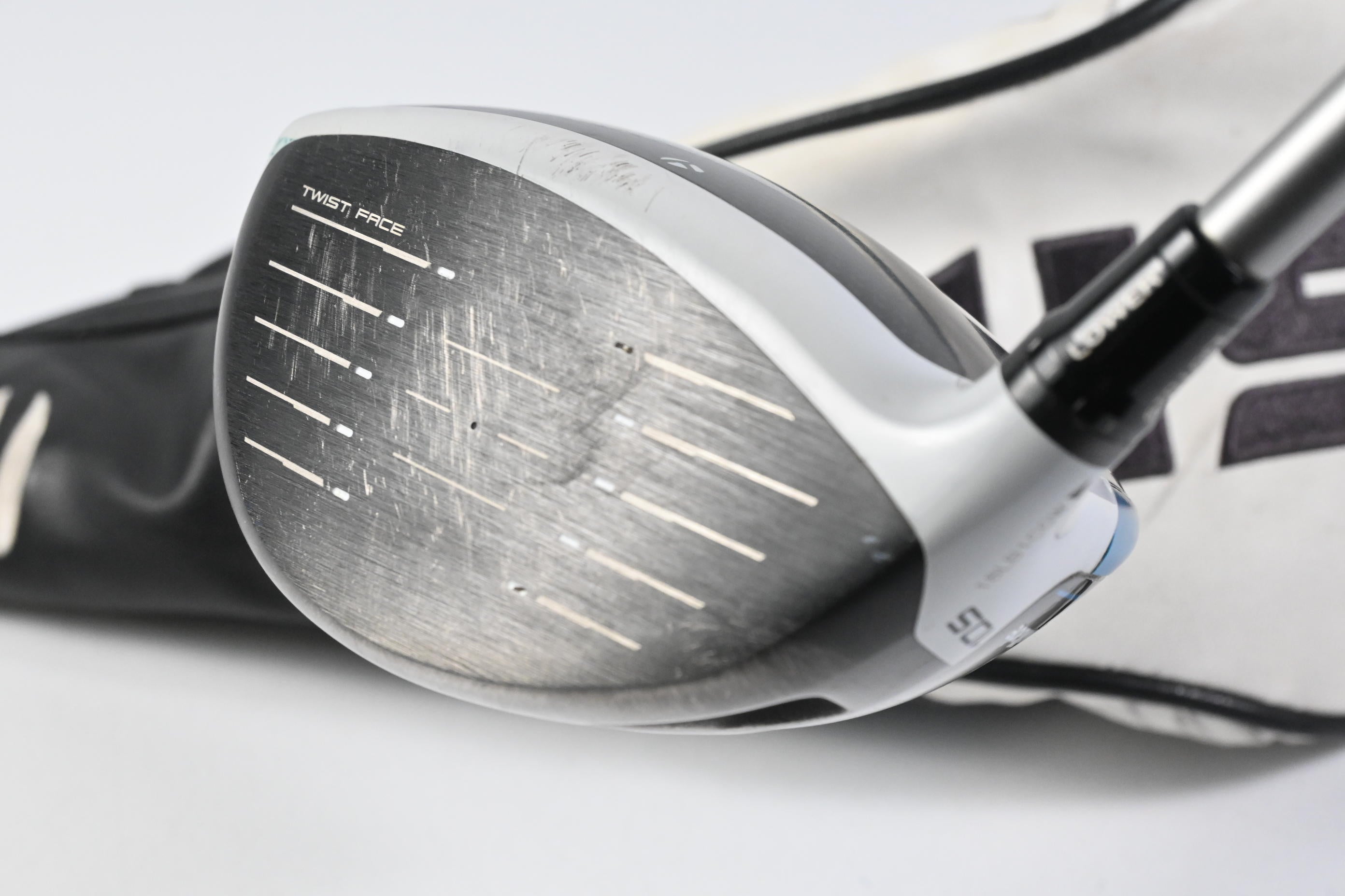 Taylormade SIM2 Driver / 10.5 Degree / Regular Flex Speeder NX 50 Shaft