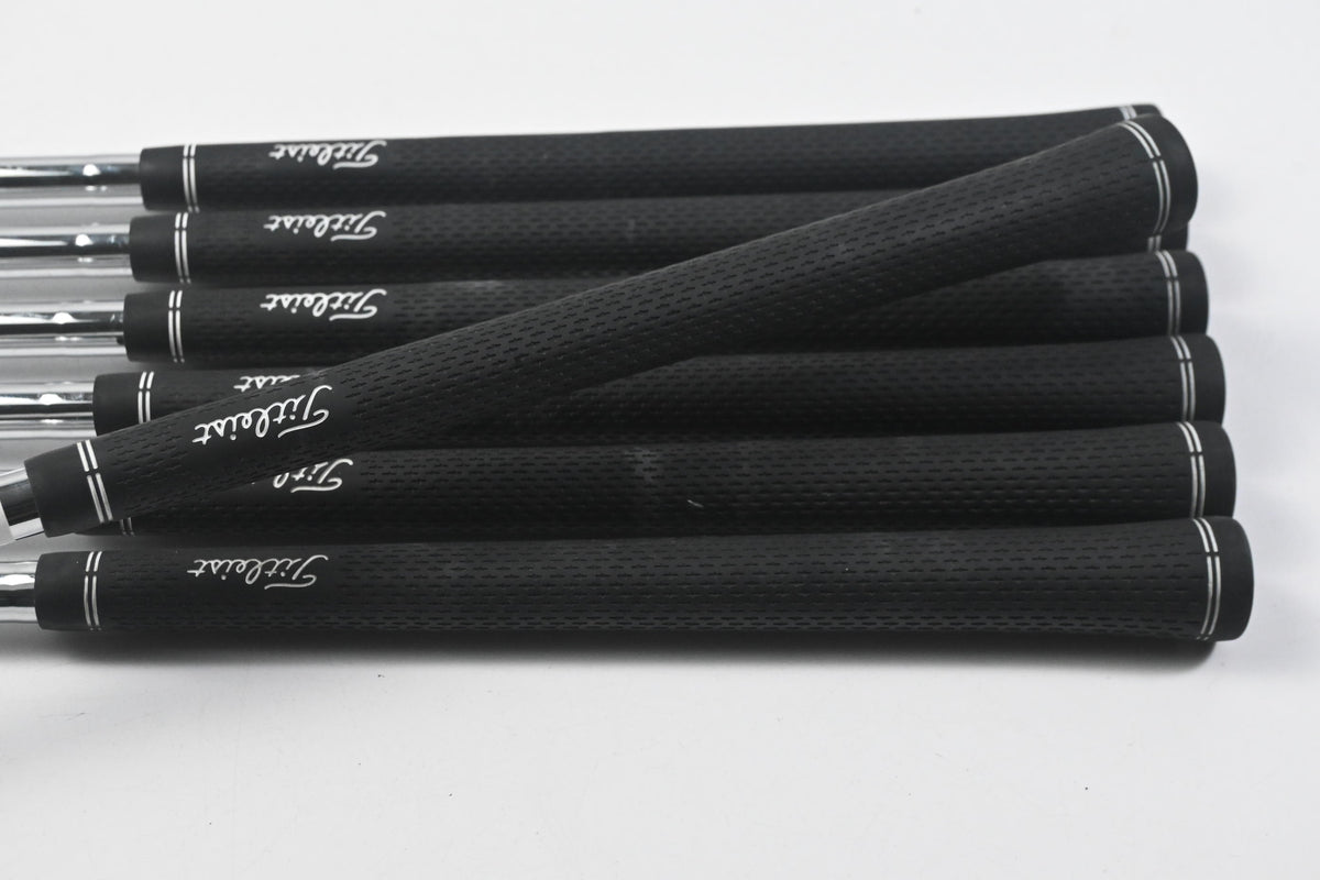 Titleist 714 AP2 Irons / 4-PW / Stiff Flex Dynamic Gold S300 Shafts