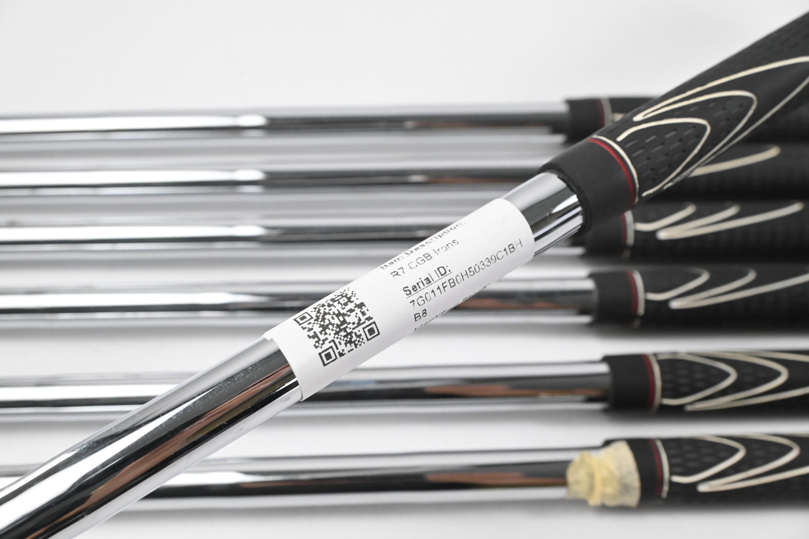 Left Hand Taylormade R7 CGB Irons / 5-PW+SW / Regular Flex Steel Shafts