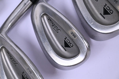 Titleist DCI 962 Irons / 4-PW+SW / Regular Flex Dynamic Gold R300 Shafts