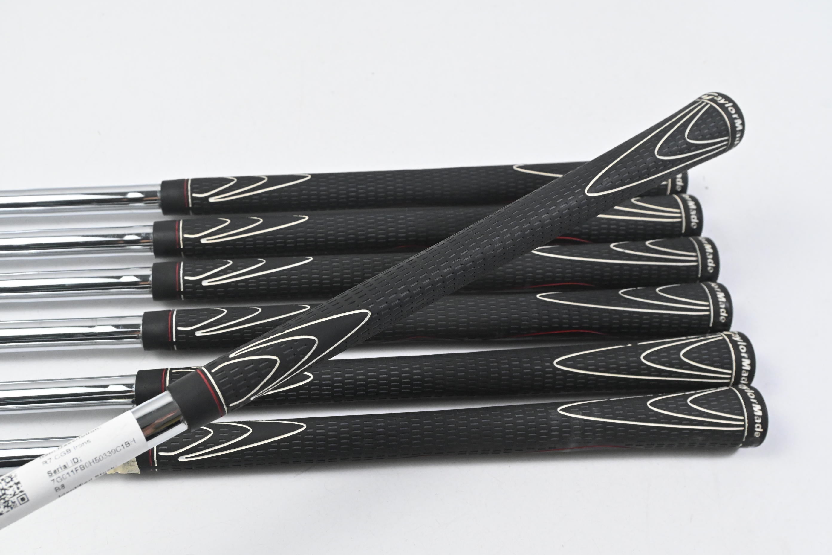 Left Hand Taylormade R7 CGB Irons / 5-PW+SW / Regular Flex Steel Shafts
