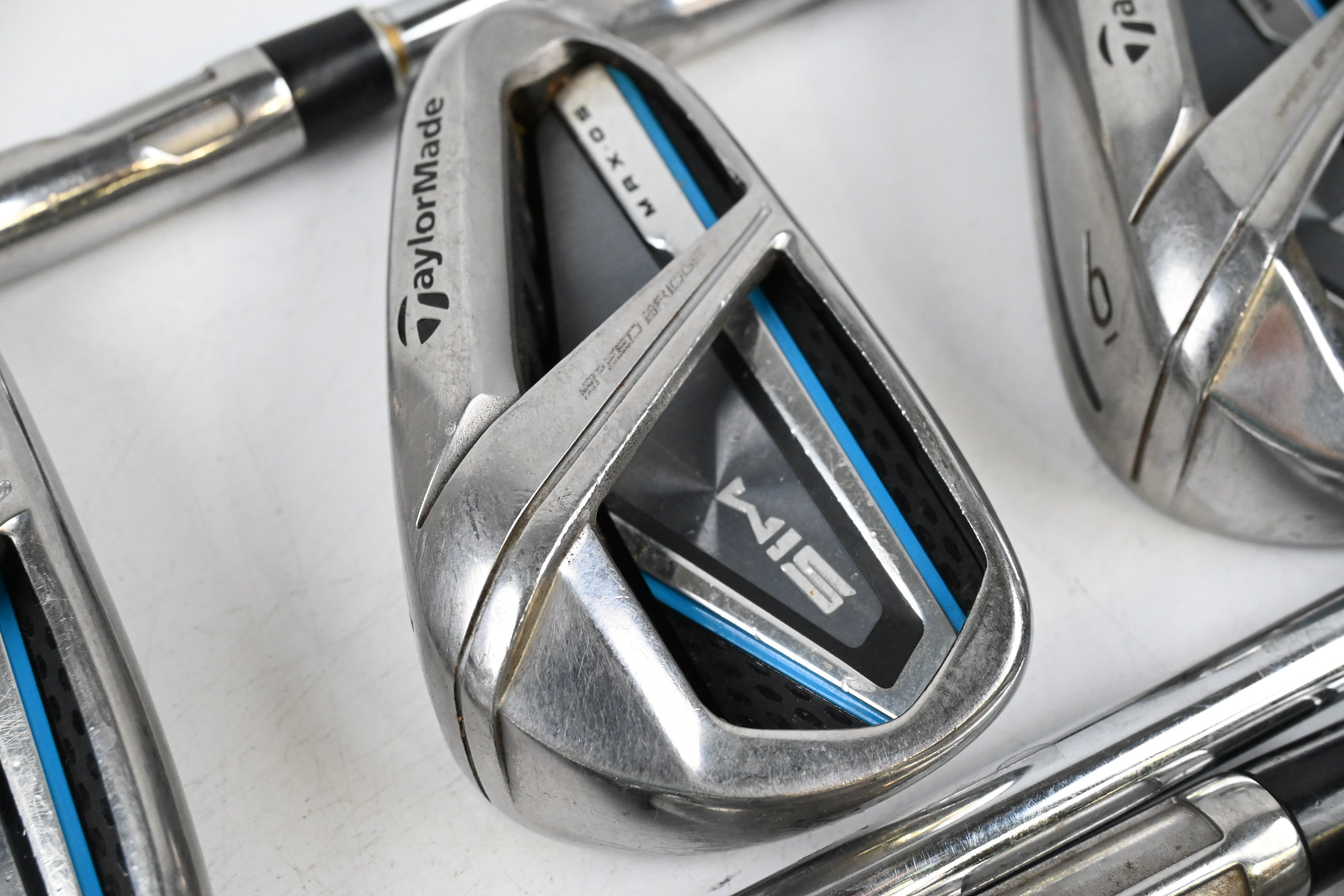 Taylormade SIM Max OS Irons / 4-9i / Regular Flex KBS Max 85 Shafts