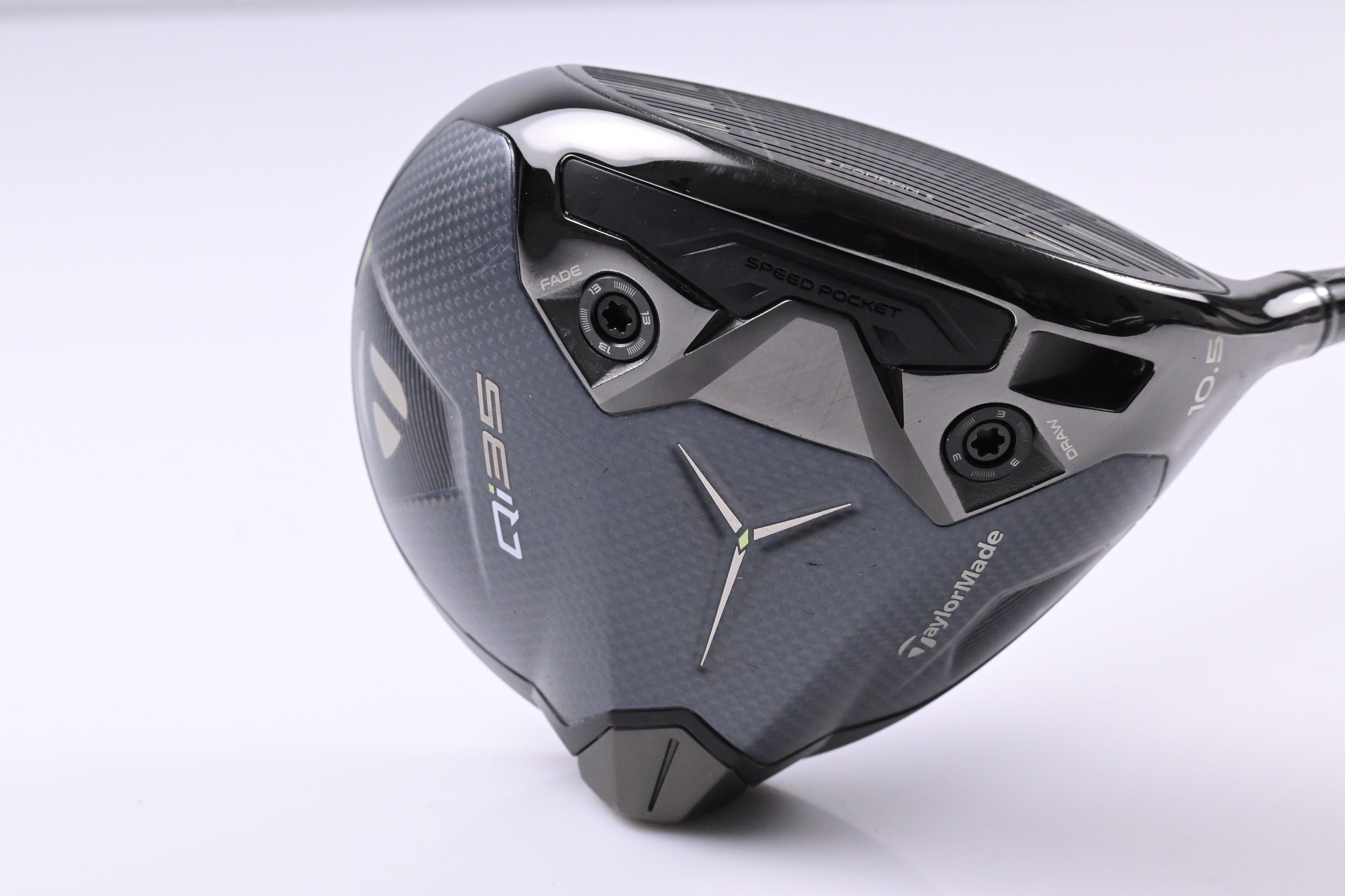 Taylormade Qi35 LS Driver / 10.5 Degree / X-Flex Kai'li White 70 Shaft