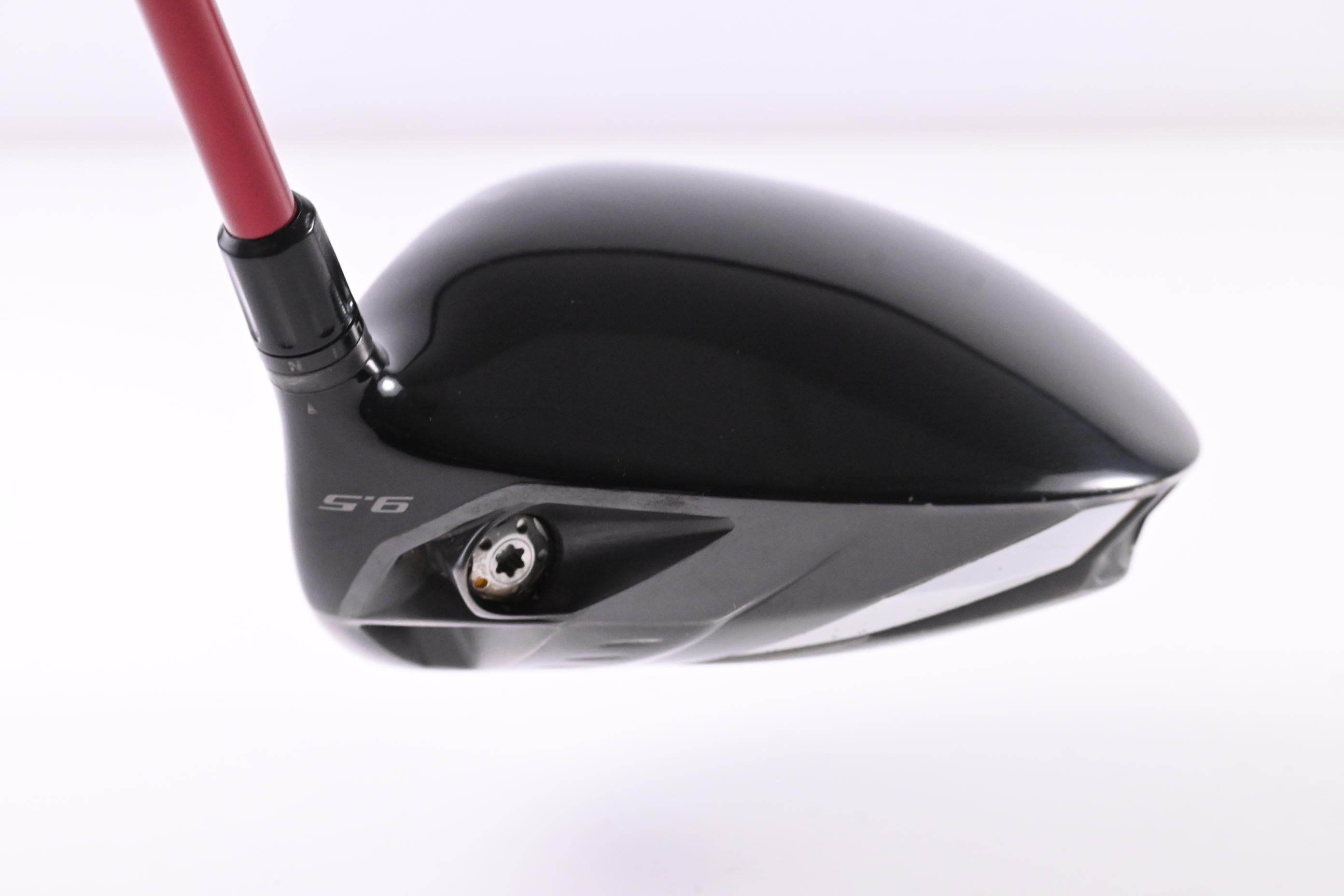 Taylormade R9 Supertri Driver / 9.5 Degree / Regular Flex Fujikura Motore 60