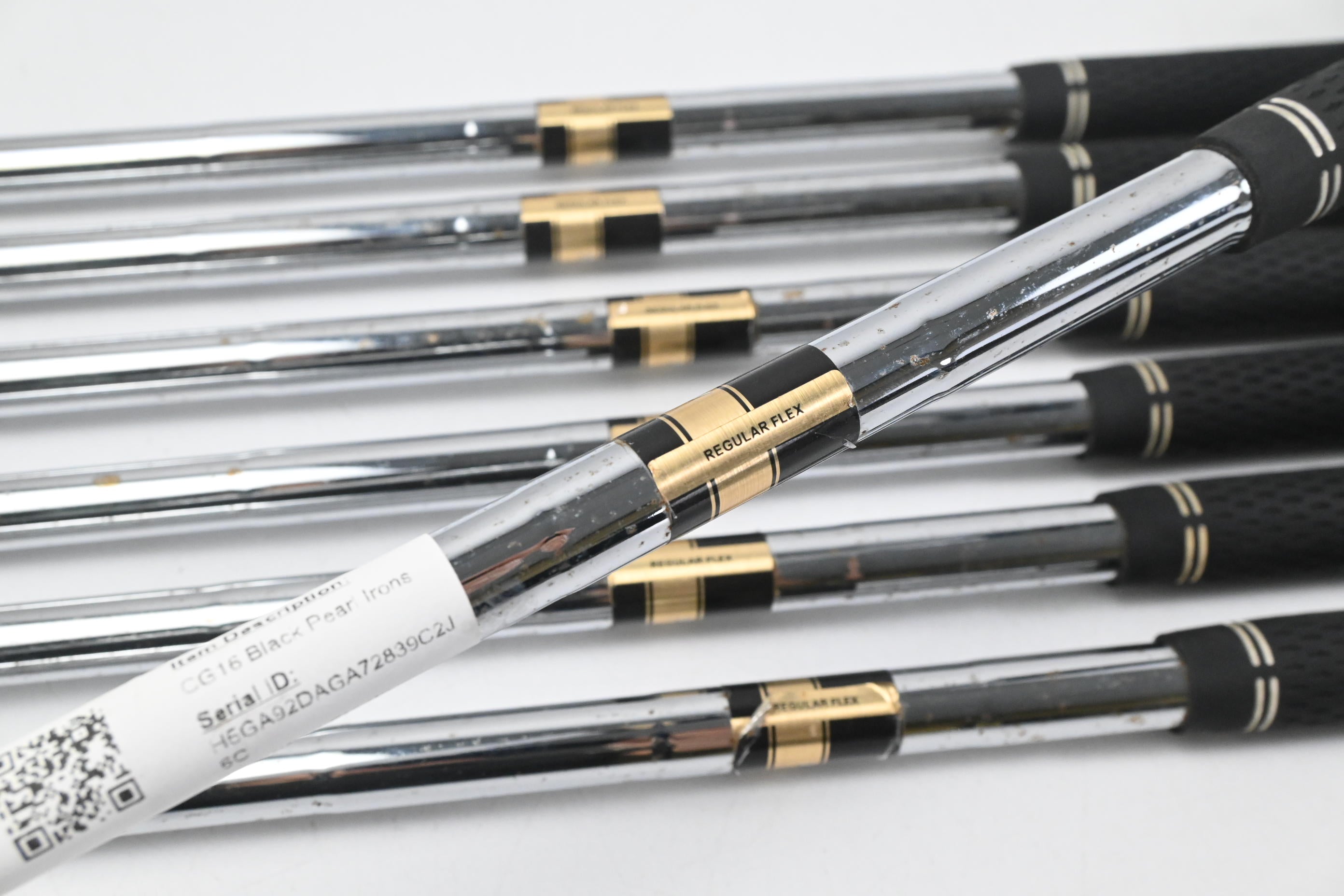 Cleveland CG16 Black Pearl Irons / 4-PW / Regular Flex Cleveland Traction 85