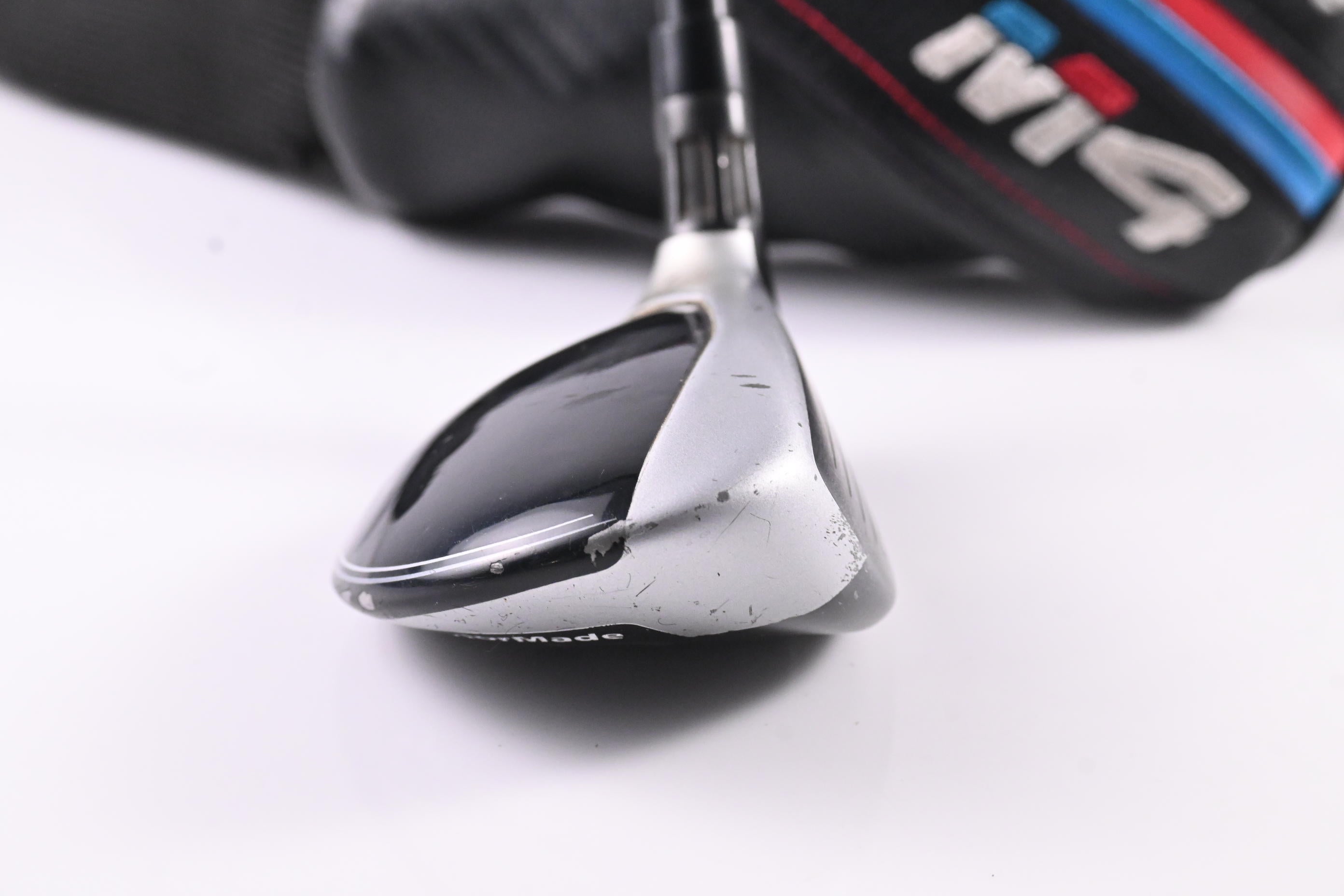 Taylormade M4 #4 Hybrid / 22 Degree / Regular Flex Fujikura Atmos Red 6 Shaft