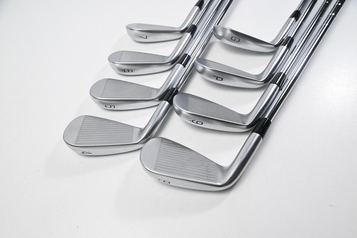 Mizuno JPX 925 Forged Irons / 4-PW+GW / Stiff Flex Dynamic Gold 105 S300