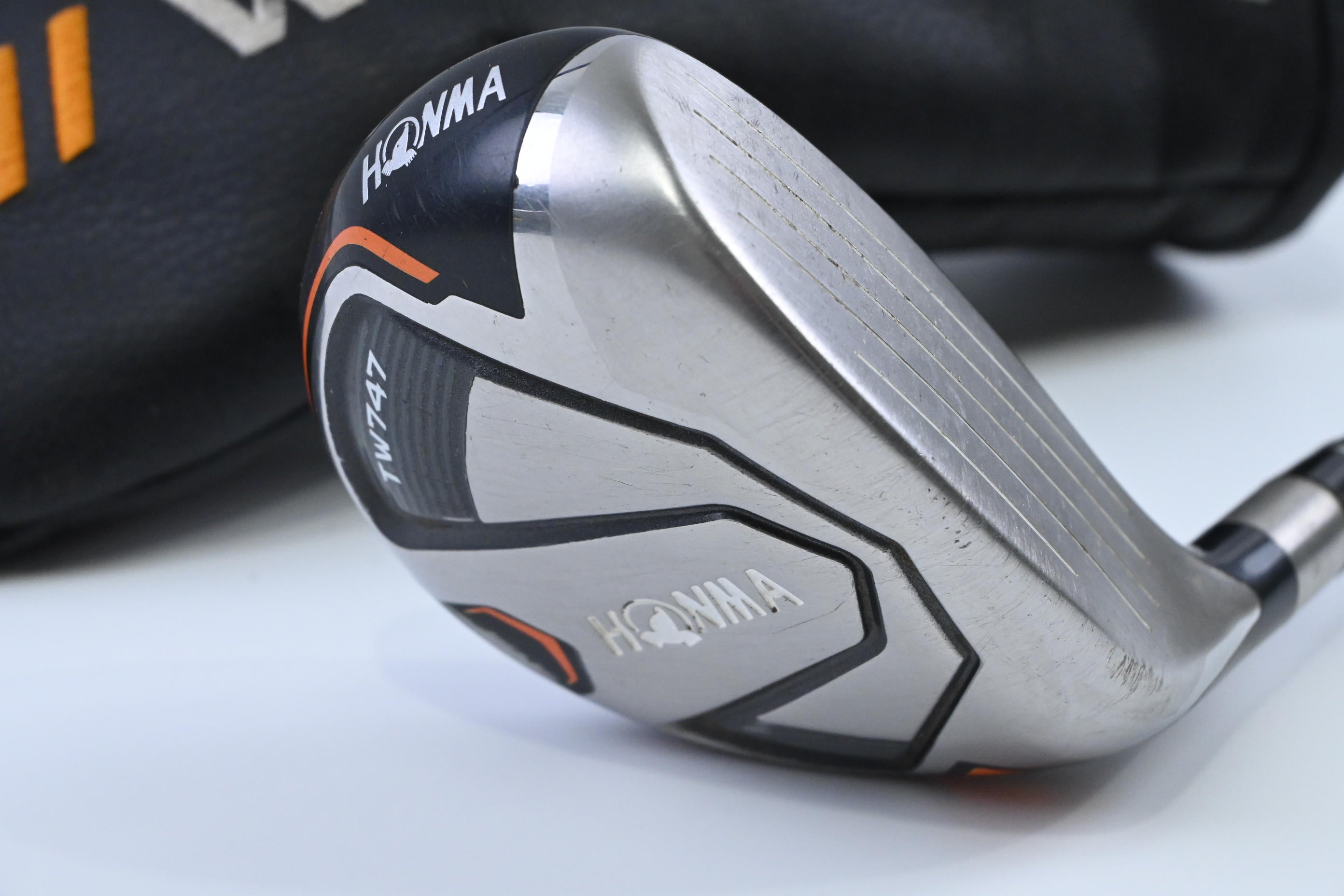 Honma TW747 UT #3 Hybrid / 19 Degree / Regular Flex Honma Vizard Shaft