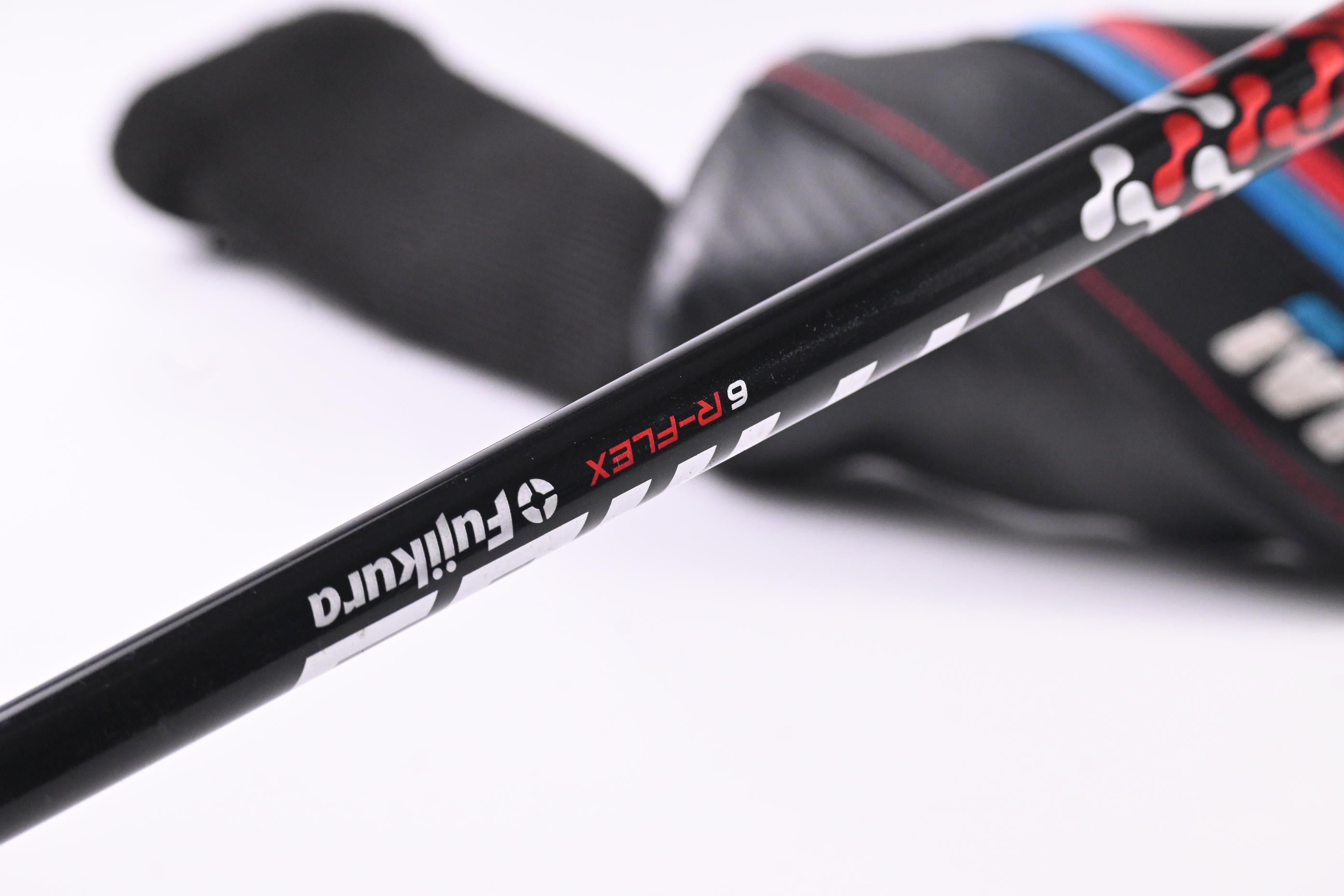 Taylormade M4 #4 Hybrid / 22 Degree / Regular Flex Fujikura Atmos Red 6 Shaft