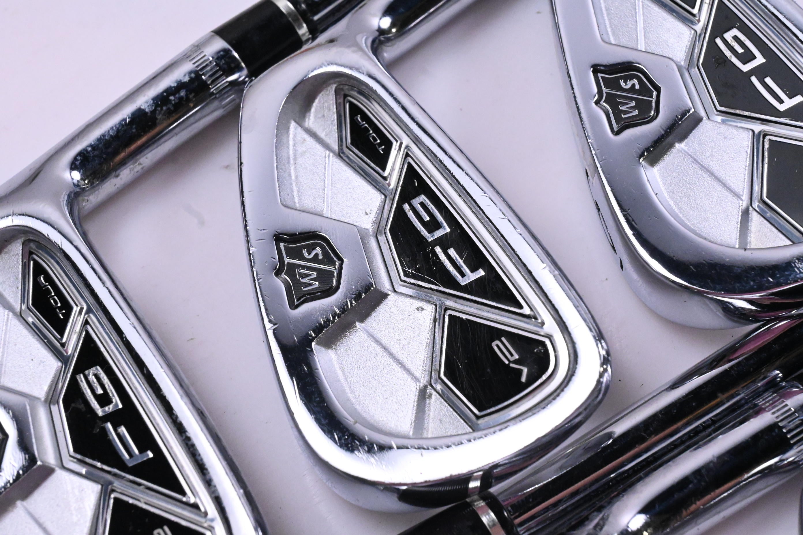 Wilson FG Tour V2 Irons / 4-PW / Stiff Flex KBS Tour Shafts