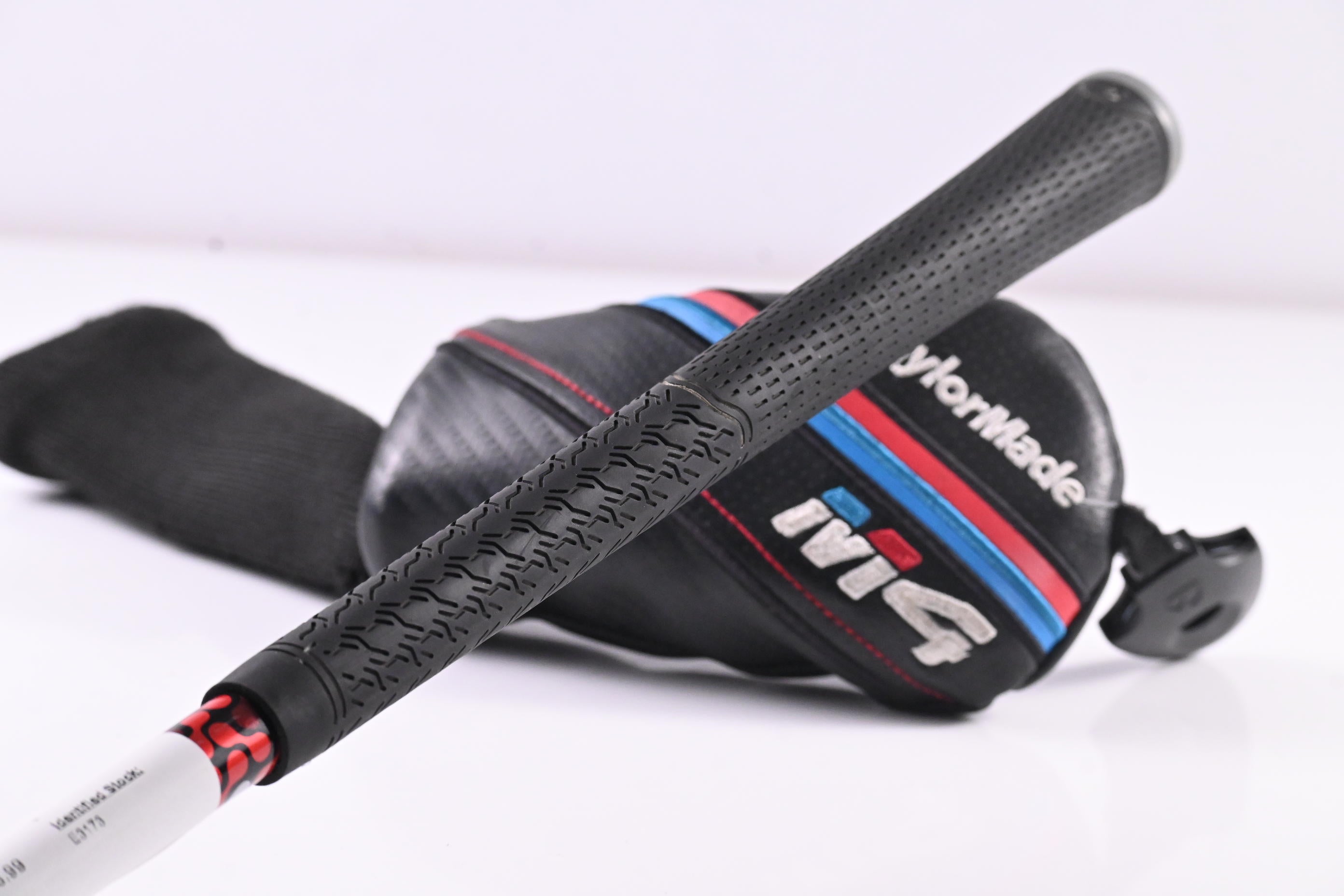 Taylormade M4 #4 Hybrid / 22 Degree / Regular Flex Fujikura Atmos Red 6 Shaft