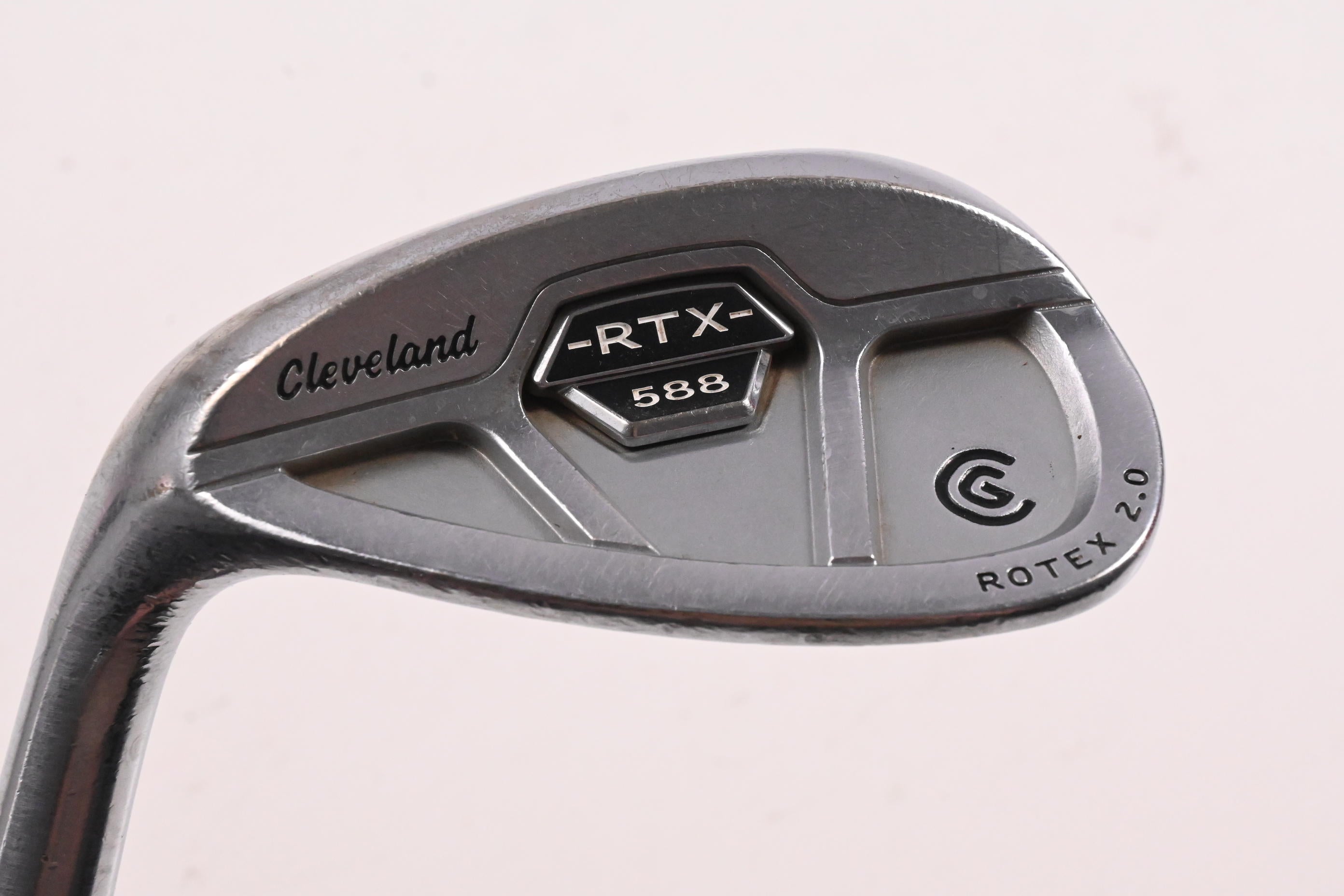 Left Hand Cleveland 588 RTX 2.0 Sand Wedge / 56 Degree / Wedge Flex Dynamic Gold