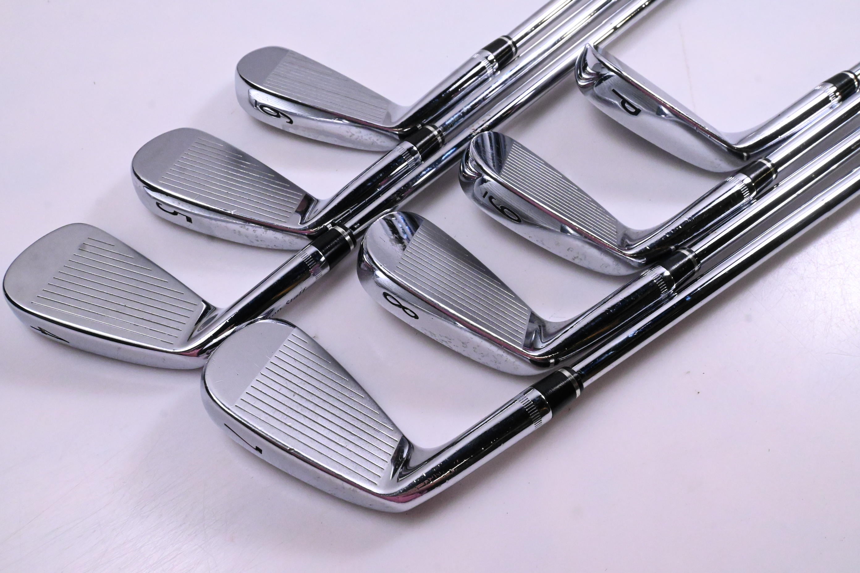 Wilson FG Tour V2 Irons / 4-PW / Stiff Flex KBS Tour Shafts