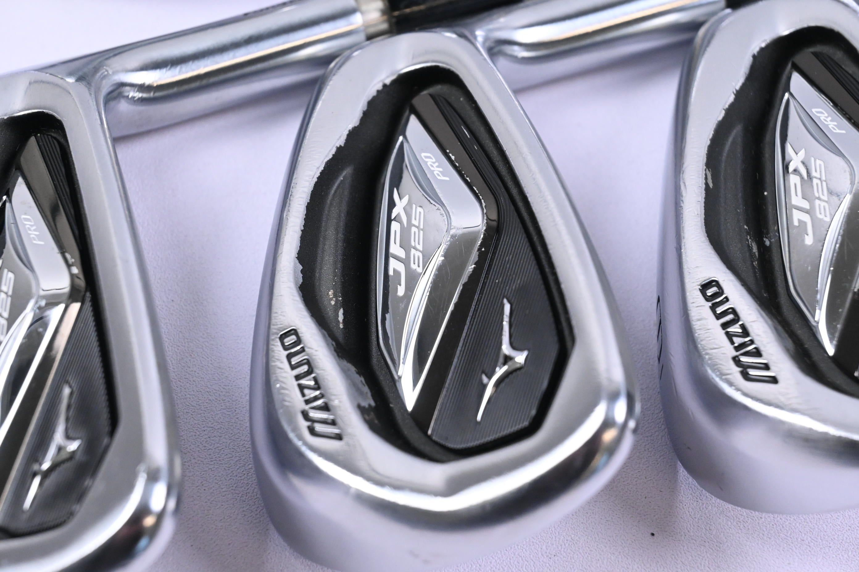 Mizuno JPX 825 Pro Irons / 4-PW / Stiff Flex Dynamic Gold Shafts